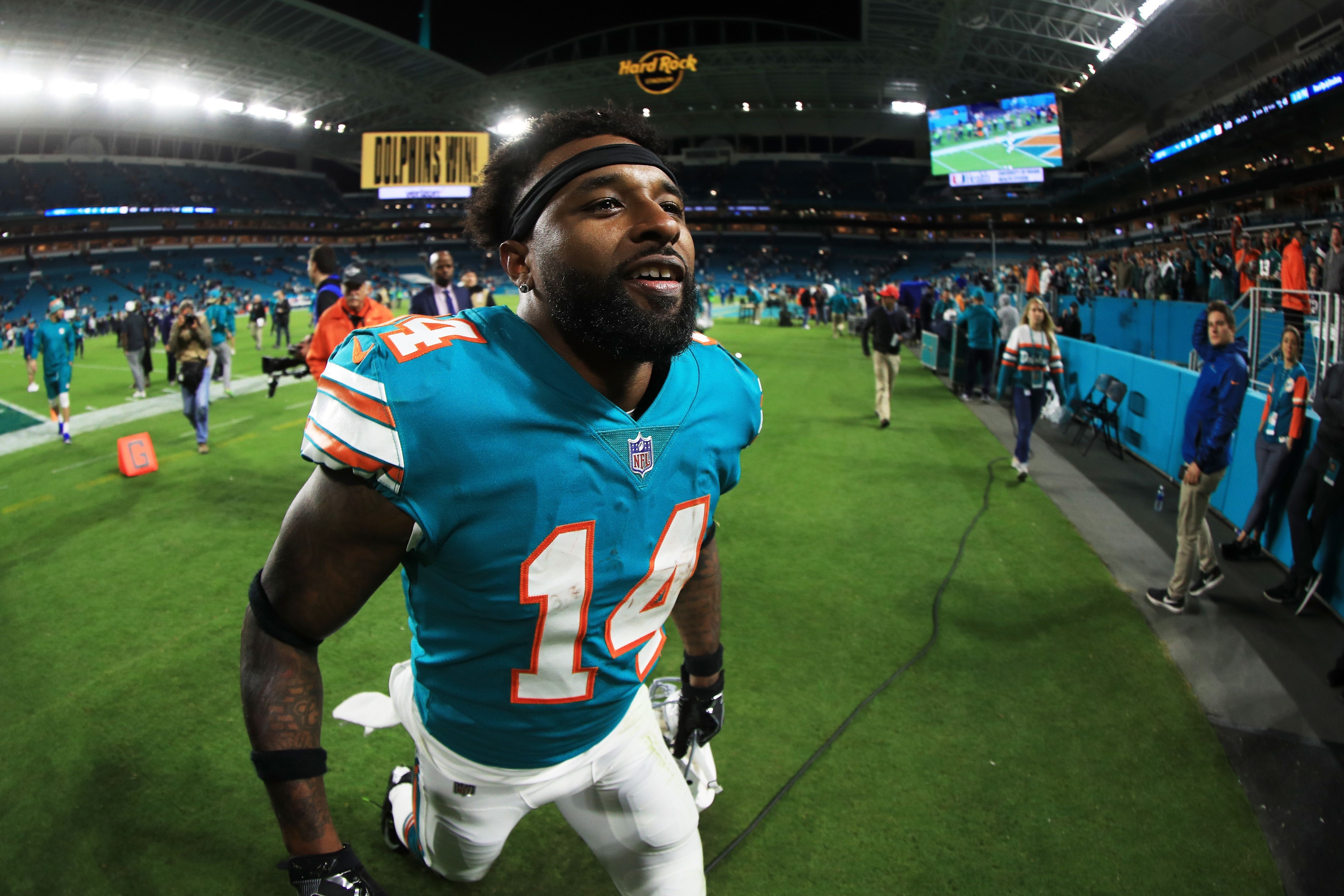 Is signing Jarvis Landry a realistic scenario for Baltimore?
