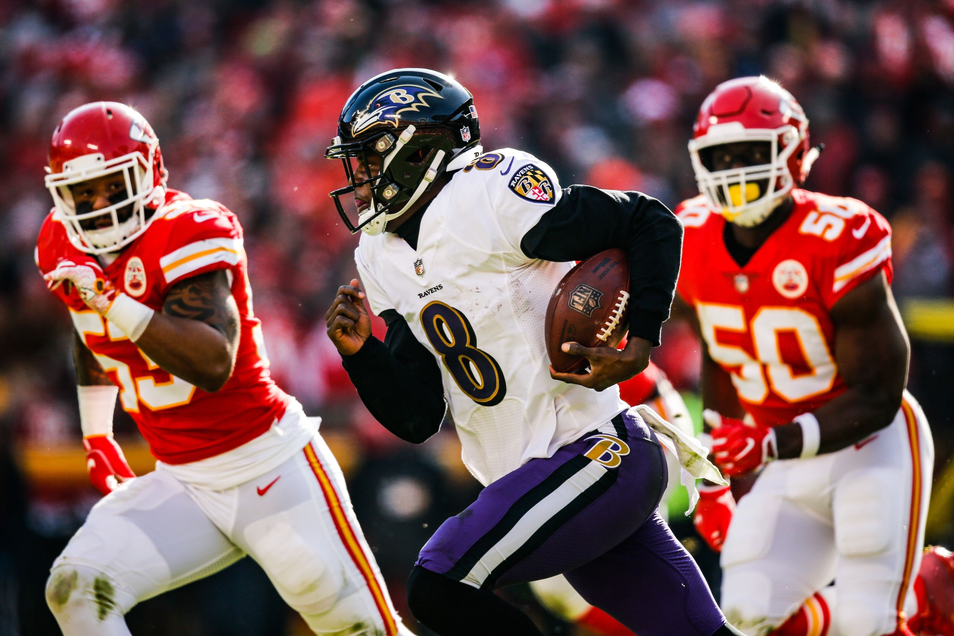 Baltimore Ravens Signing Justin Houston would solve a couple problems