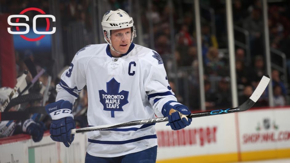 Stamkos in outlet leafs jersey