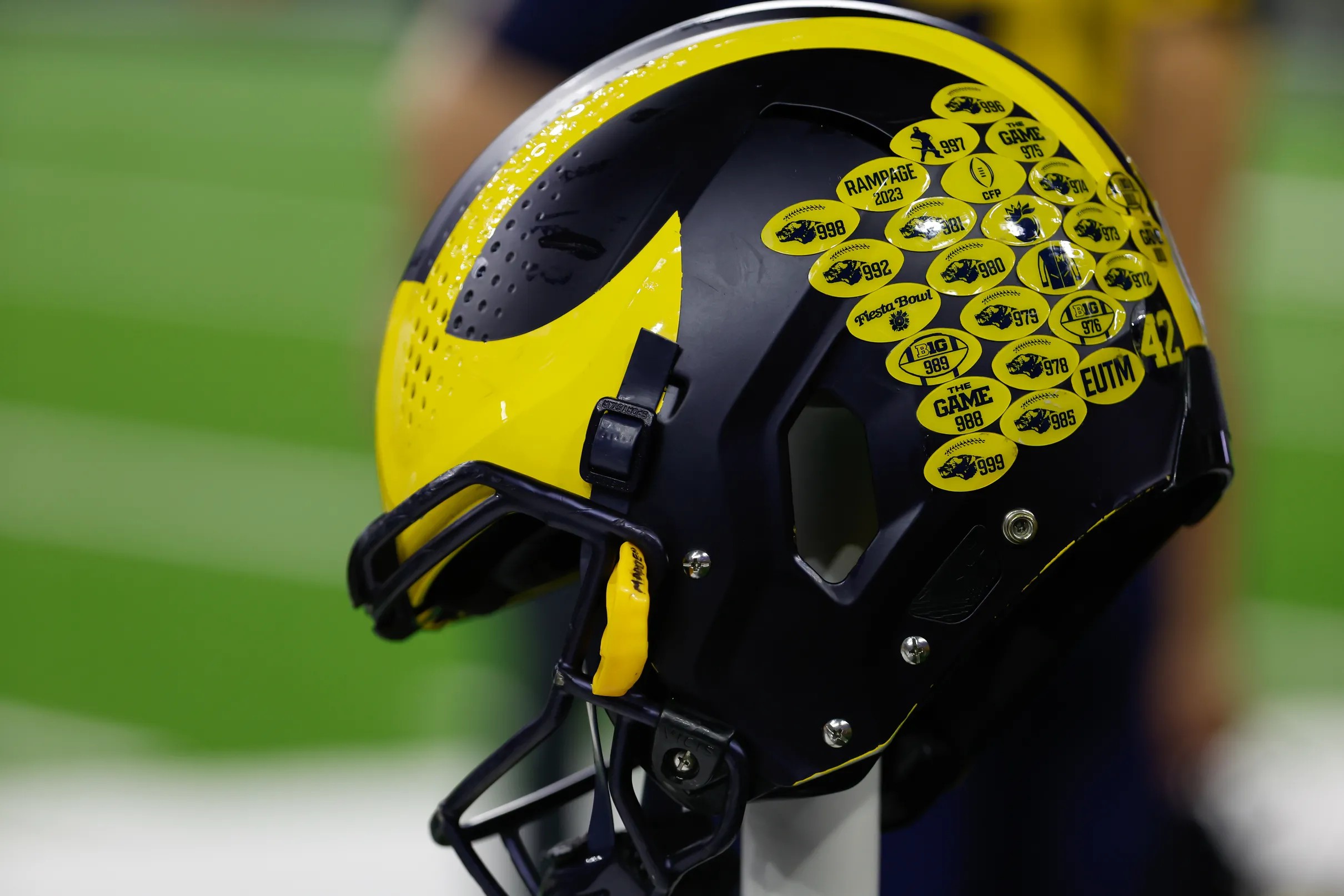 Michigan S&c Coach Ben Herbert Reportedly Following Jim Harbaugh To 