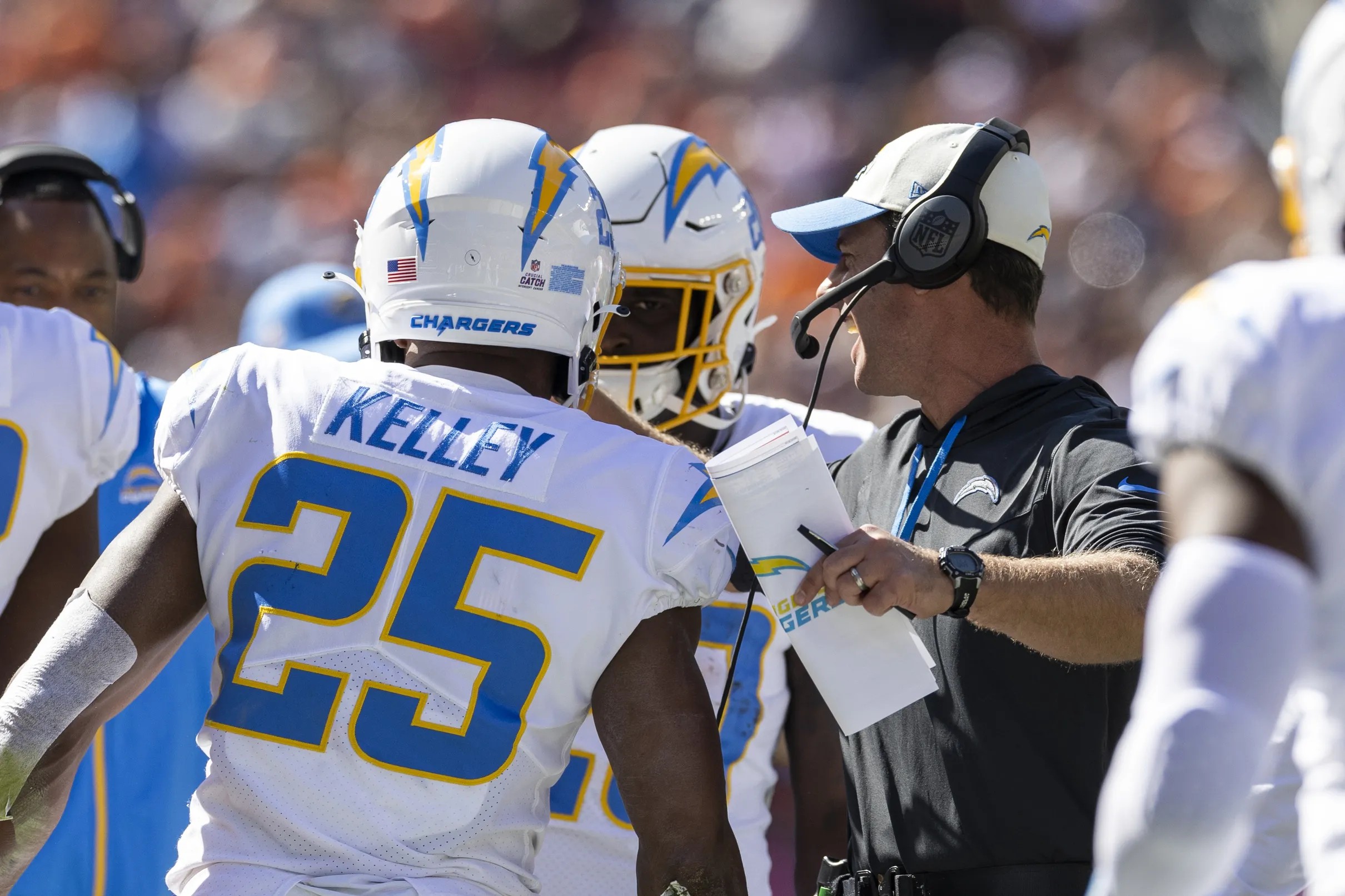 Chargers sign WR Michael Bandy to active roster, place RB Joshua Kelley