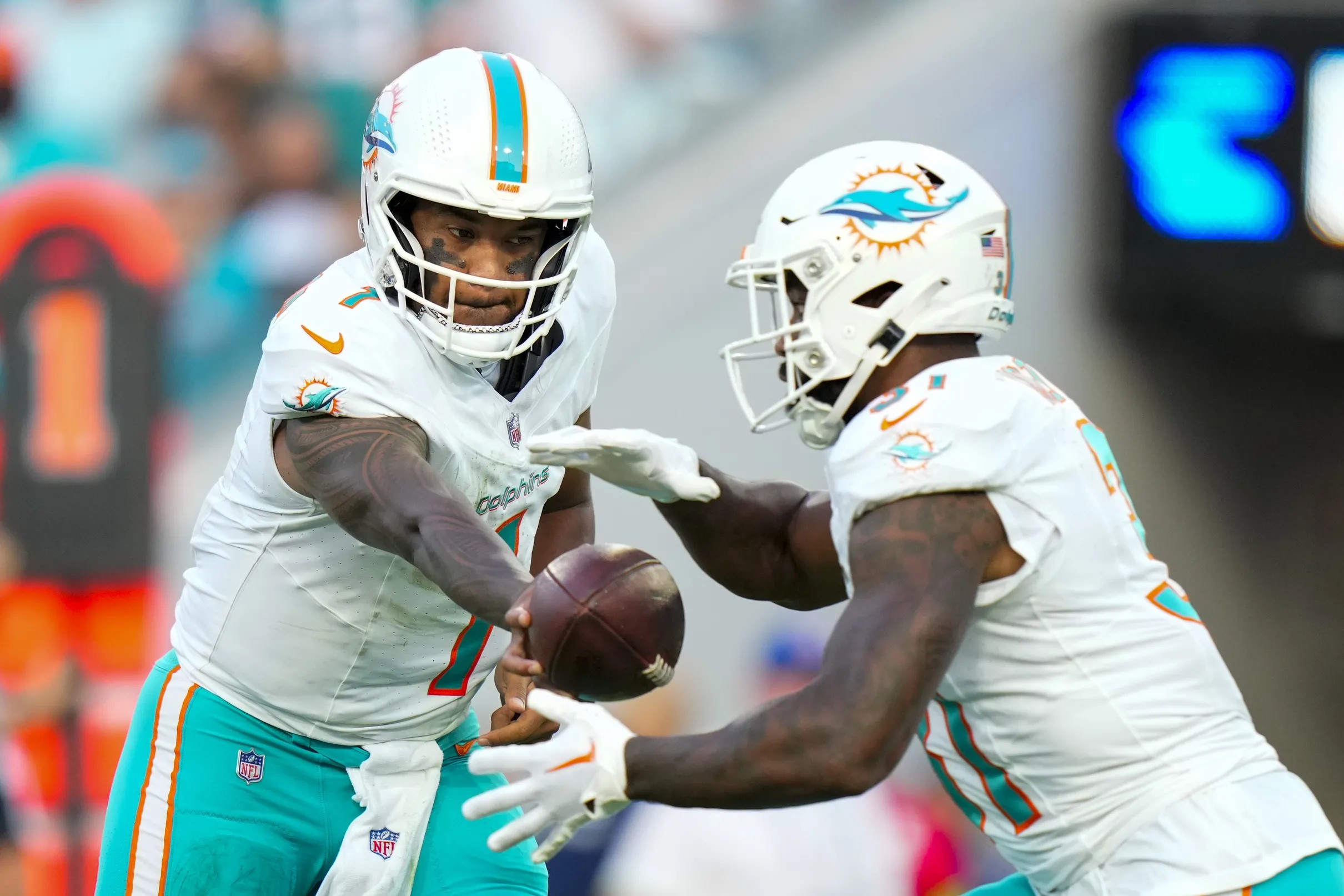 BFTB Roundtable: Chargers vs. Dolphins Week 1 score predictions