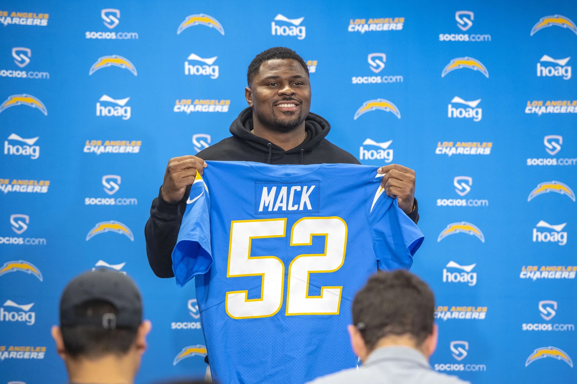 Chargers restructure Khalil Mack’s contract, gain 9 million in cap space