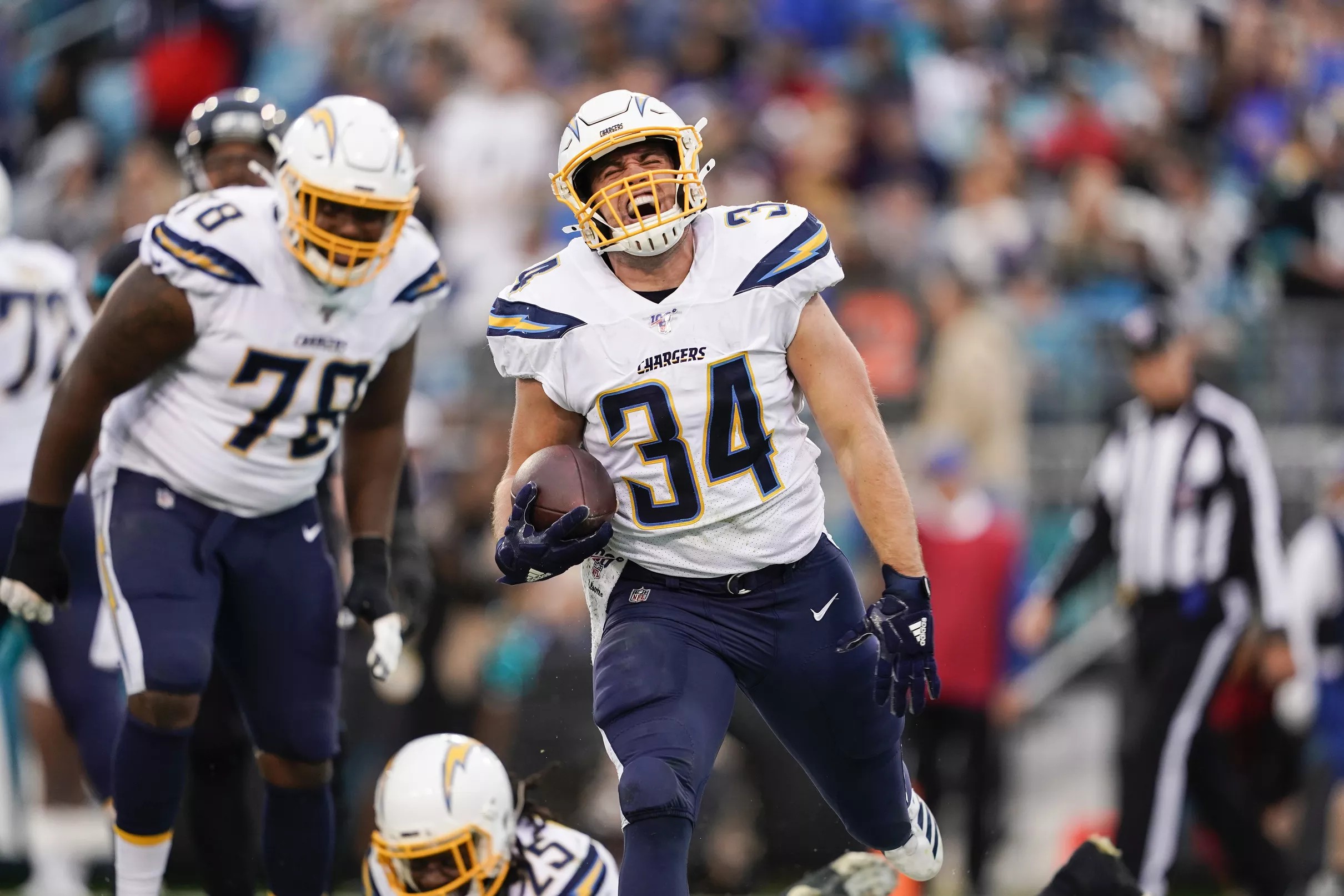 several-good-reasons-why-the-chargers-should-trade-down