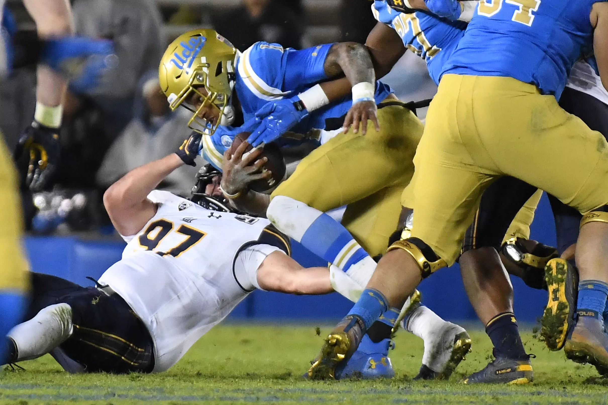 UCLA Football Ends Season With Another Loss, 28-18