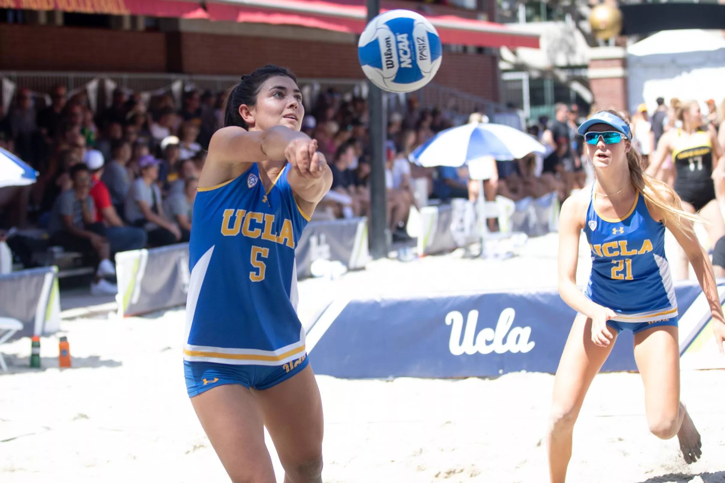 UCLA Beach Volleyball Tops Hawai’i in NCAA Tournament; Florida State Next UCLA Beach Volleyball Tops Hawai’i in NCAA Tournament; Florida State Next