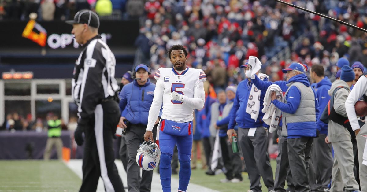 Buffalo Bills 16, New England Patriots 37: Referee Garbage Soils A Good 