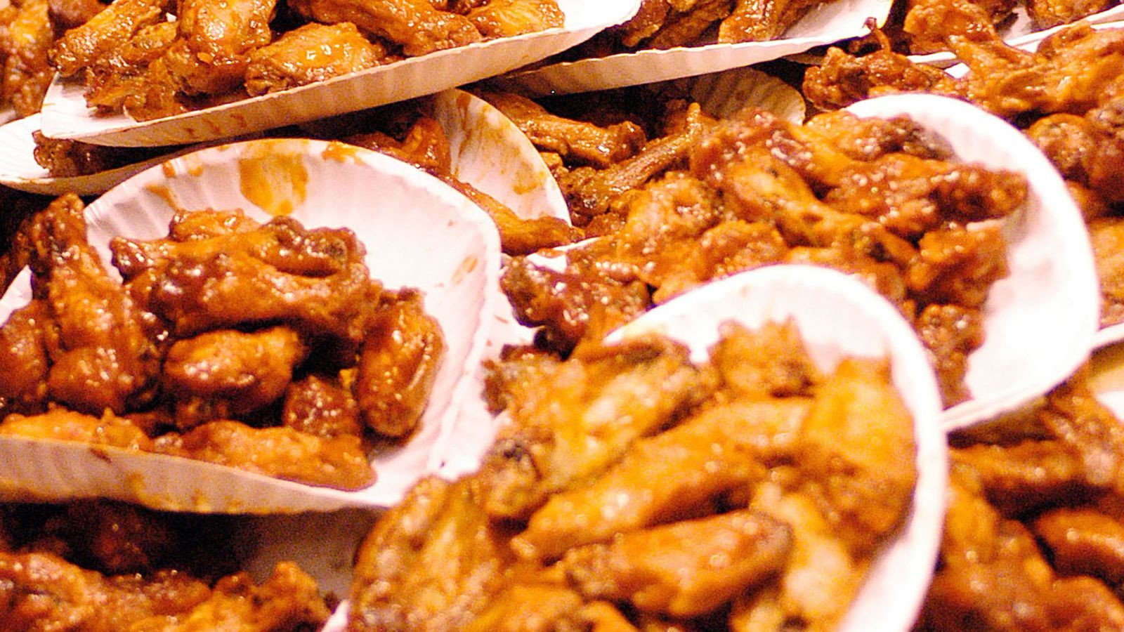 Bills rookies get taste of Buffalo chicken wings