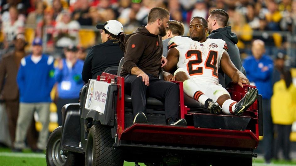 Social media reacts to Cleveland Browns Nick Chubb's knee injury
