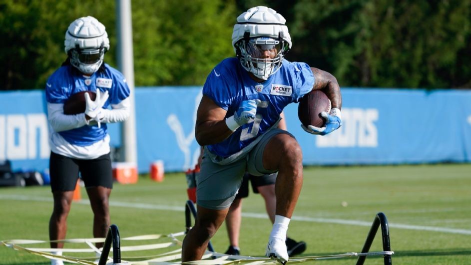 Lions' Jahmyr Gibbs eyes 1,000 yards rushing, 500 yards receiving