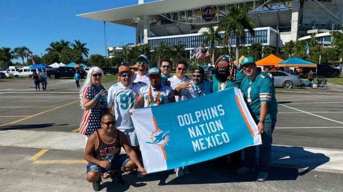 How The Undefeated Miami Dolphins Inspire Toasts And Boasts Across