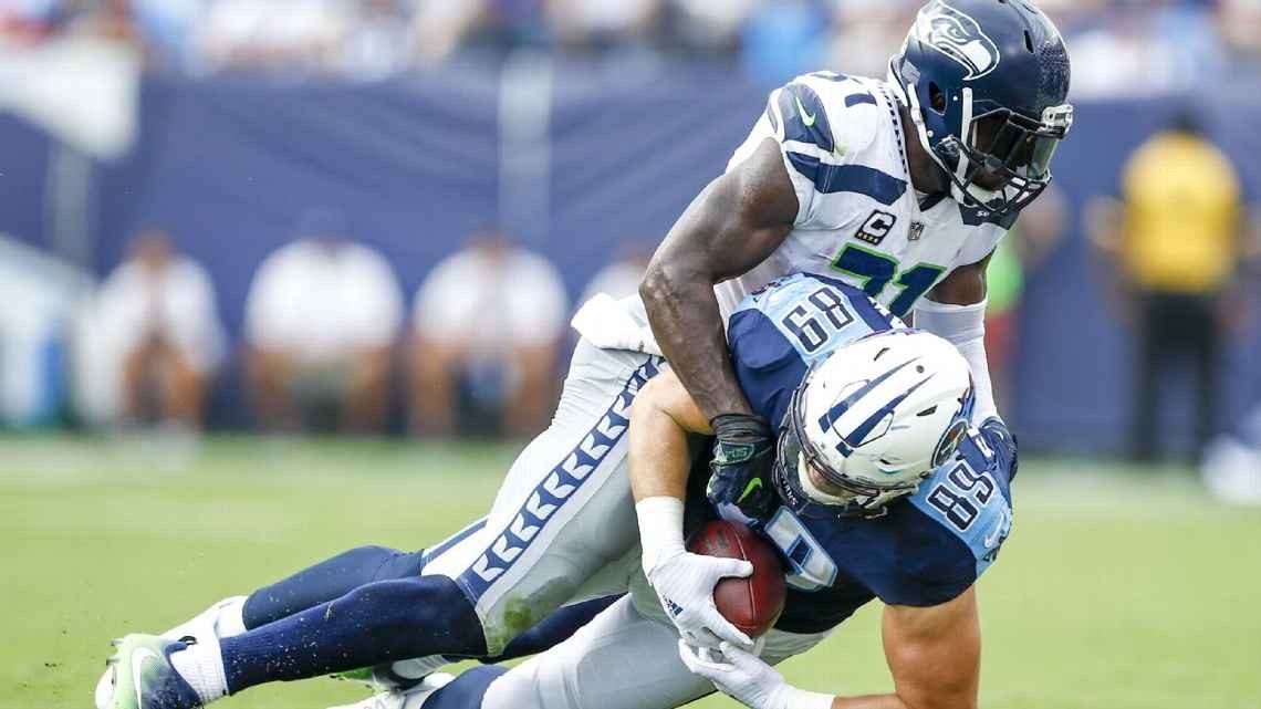 kam-chancellor-remains-with-seahawks-as-salary-becomes-fully-guaranteed