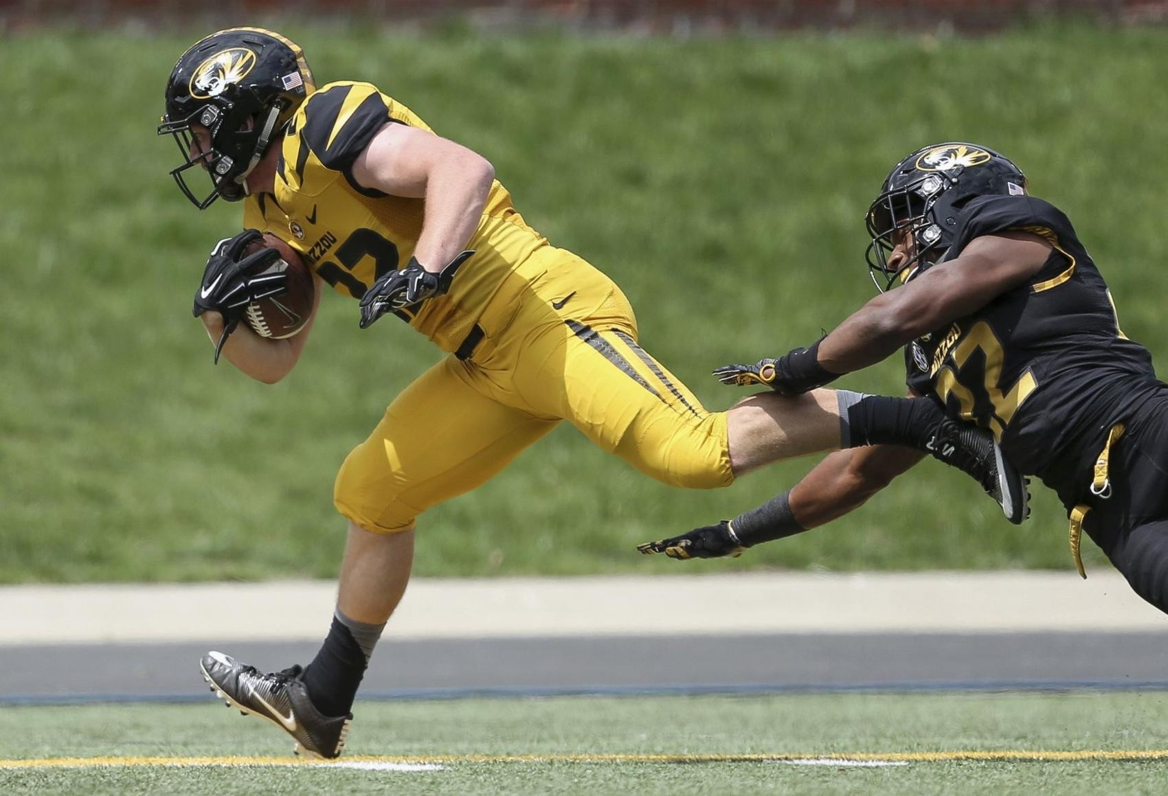 Downing defies odds in Mizzou backfield