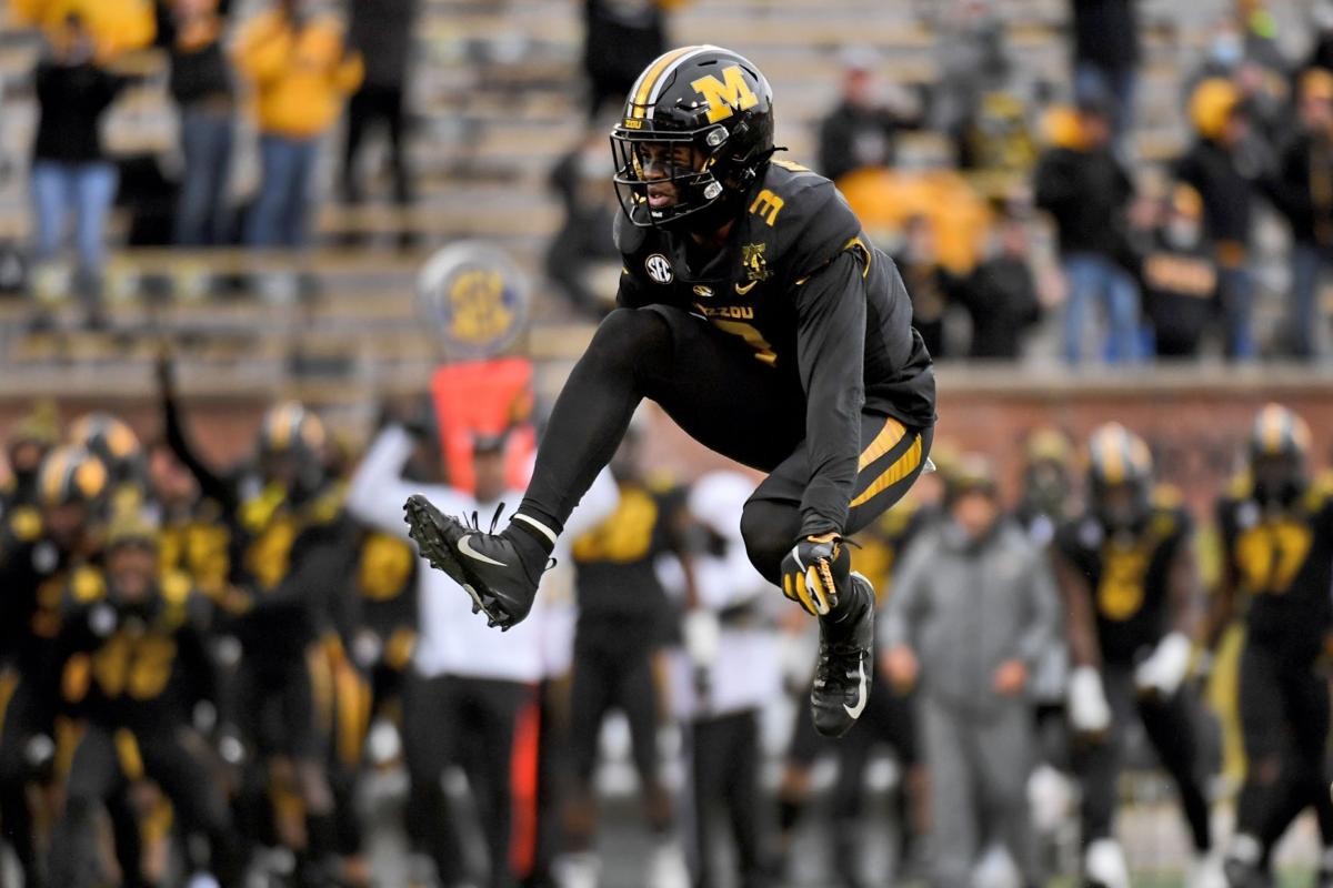 Mizzou in Review Secondary's youth movement kicked off in 2020