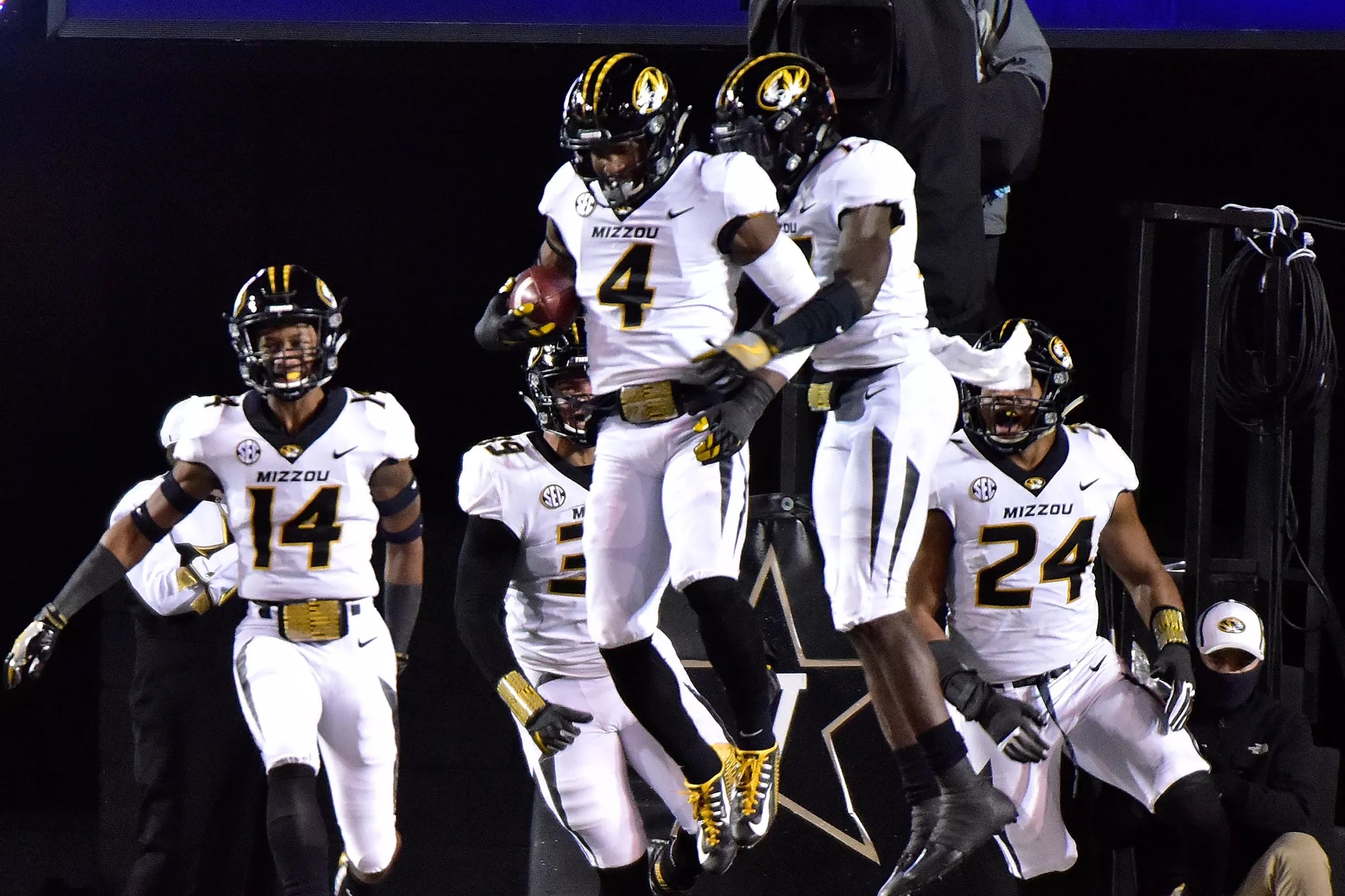 GAME THREAD: Resurgent Missouri Hosts Vanderbilt, Looks To Become Bowl ...