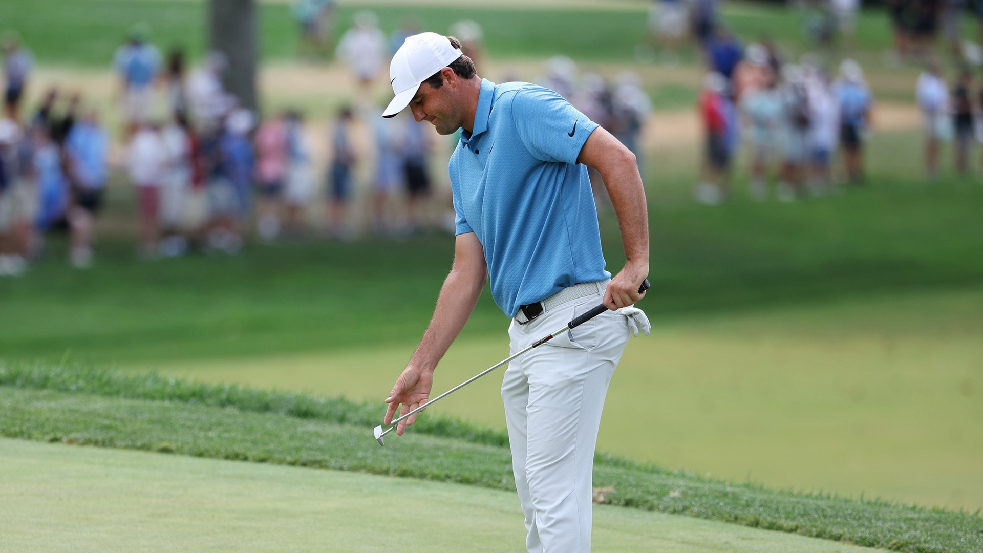 Scottie Scheffler switching to mallet putter after more than a decade