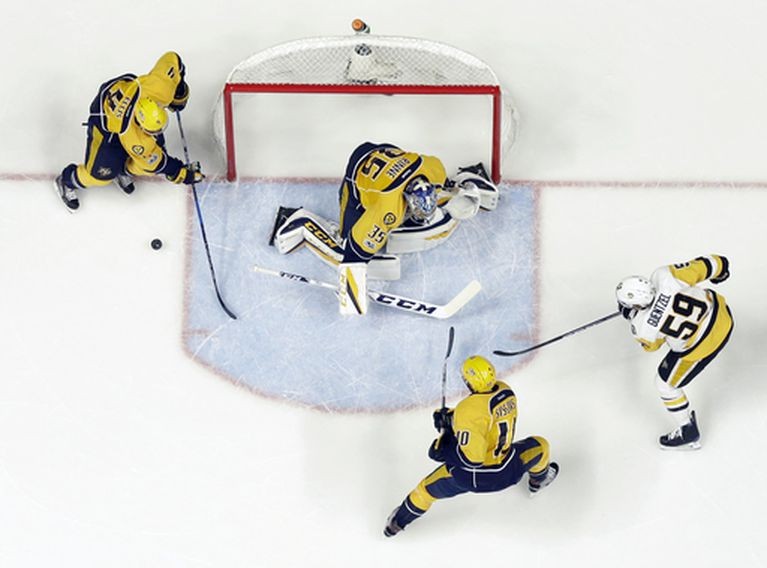 Crosby Scores, Malkin Shoots Yet Penguins Lose 4-1 To Preds