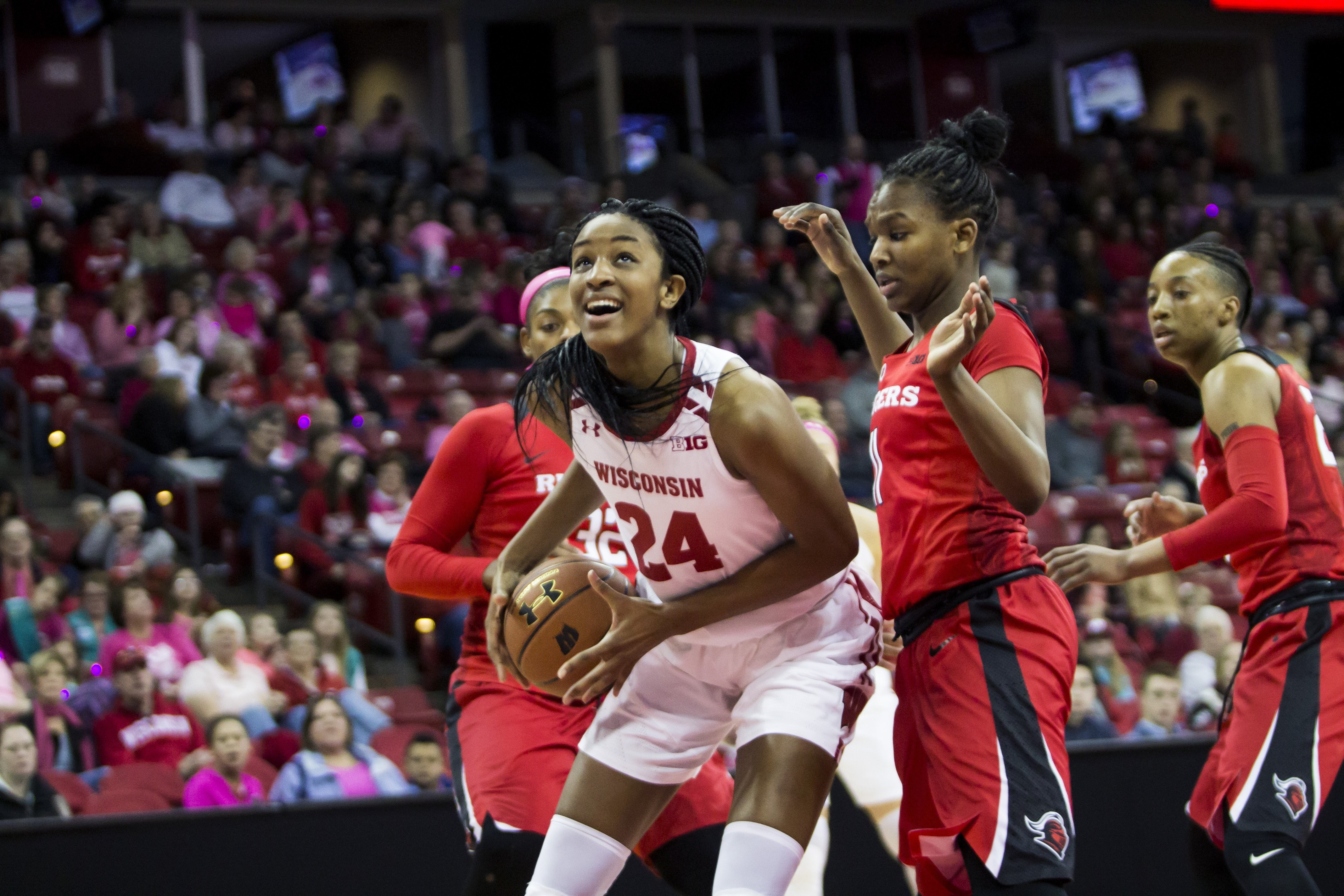 Women’s Basketball Badgers primed for breakout season