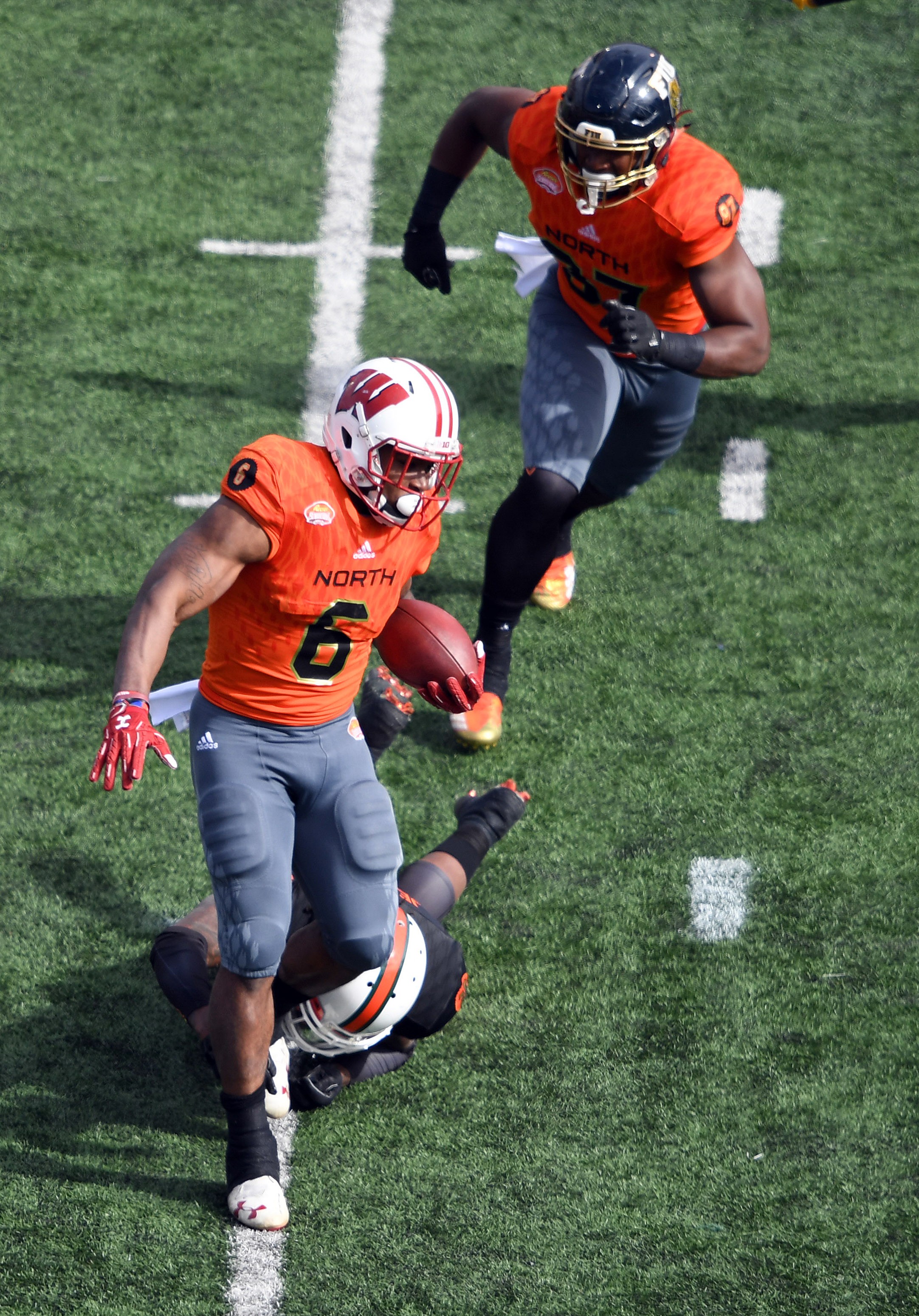 Wisconsin Football: Badgers Rise At Senior Bowl