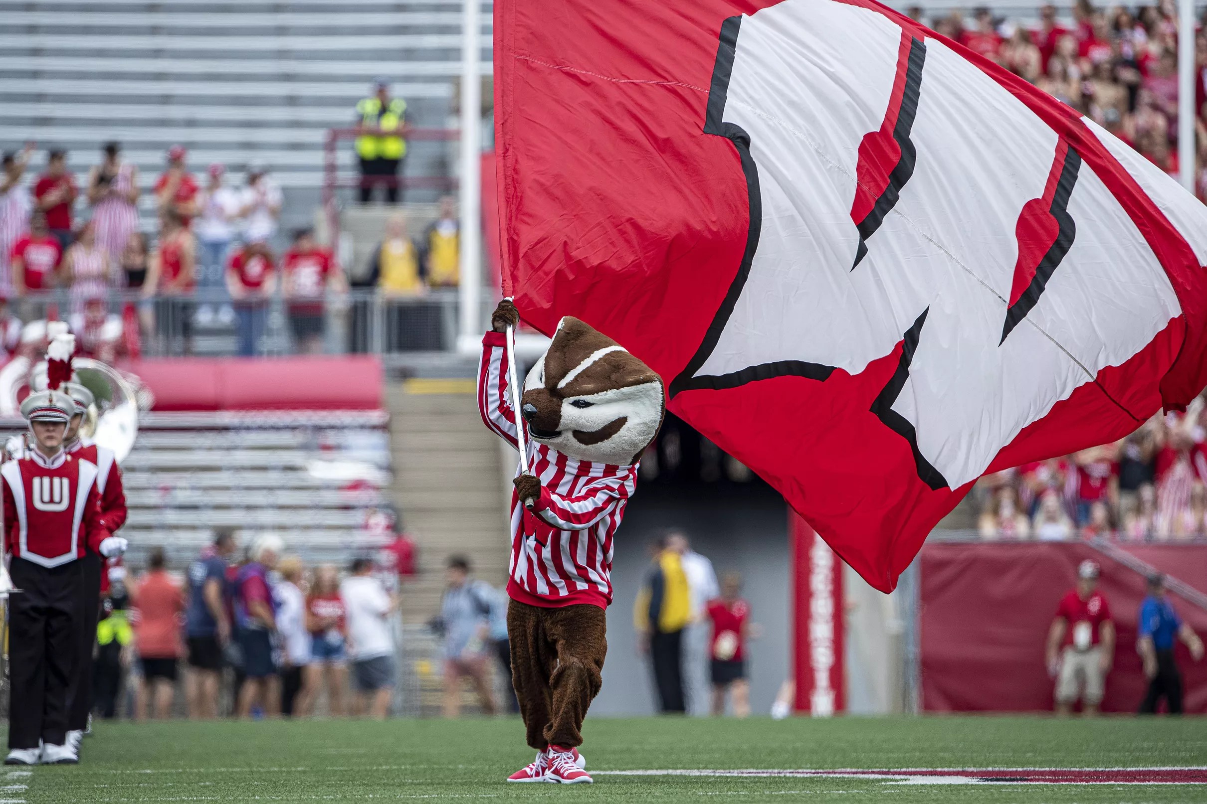 Wisconsin football recruiting: a new offer for a 2022 TE went out