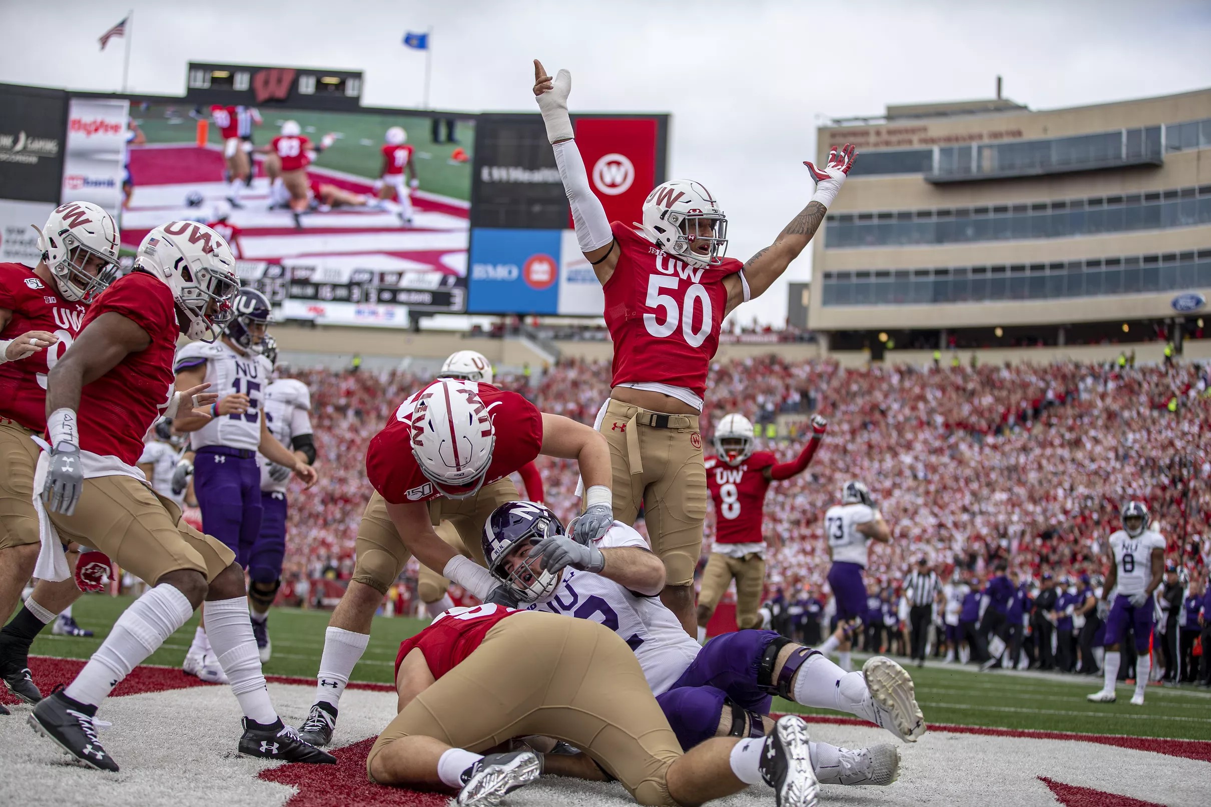 wisconsin-football-2020-returnee-profile-izayah-green-may