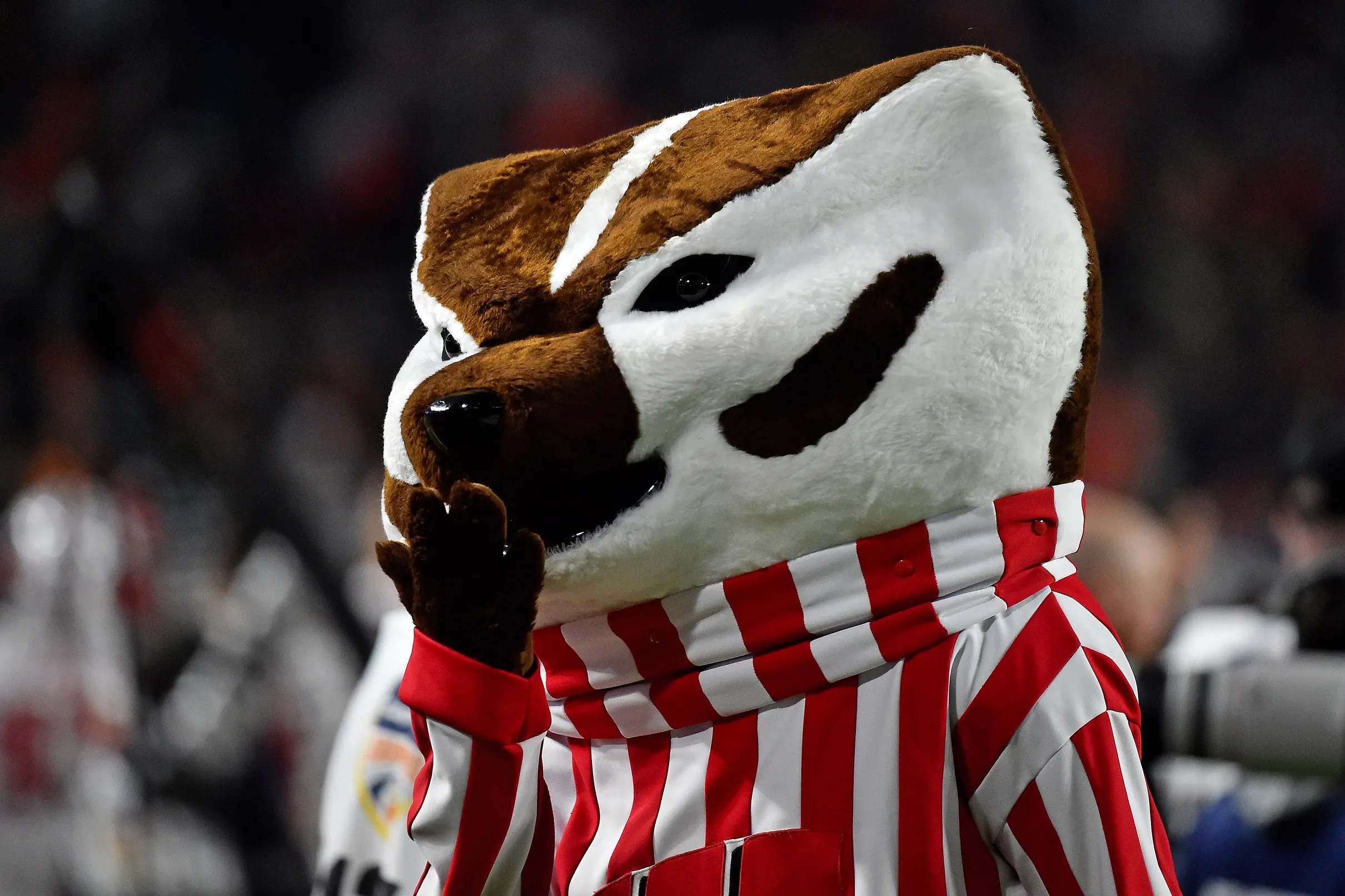 Wisconsin football recruiting UW sends out two 2023 offers last week