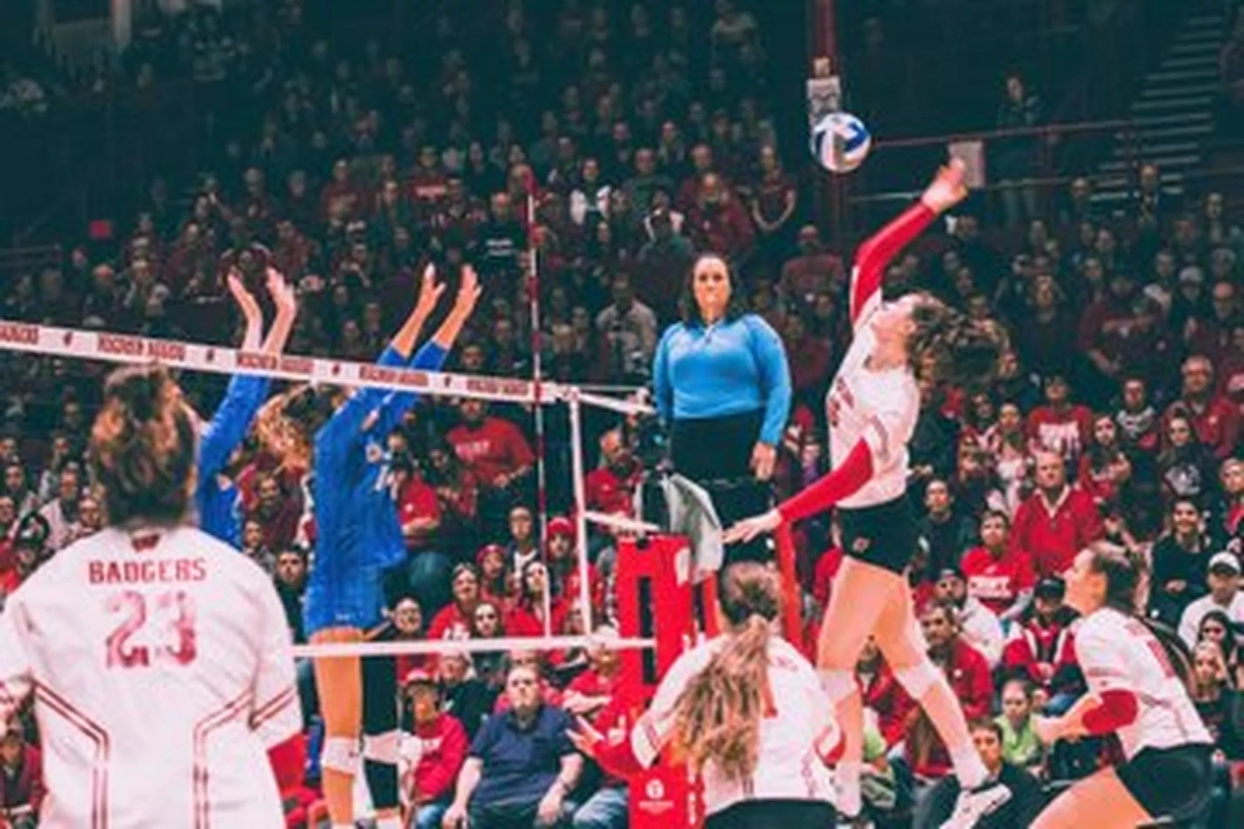 Wisconsin Volleyball On To The Sweet 16 