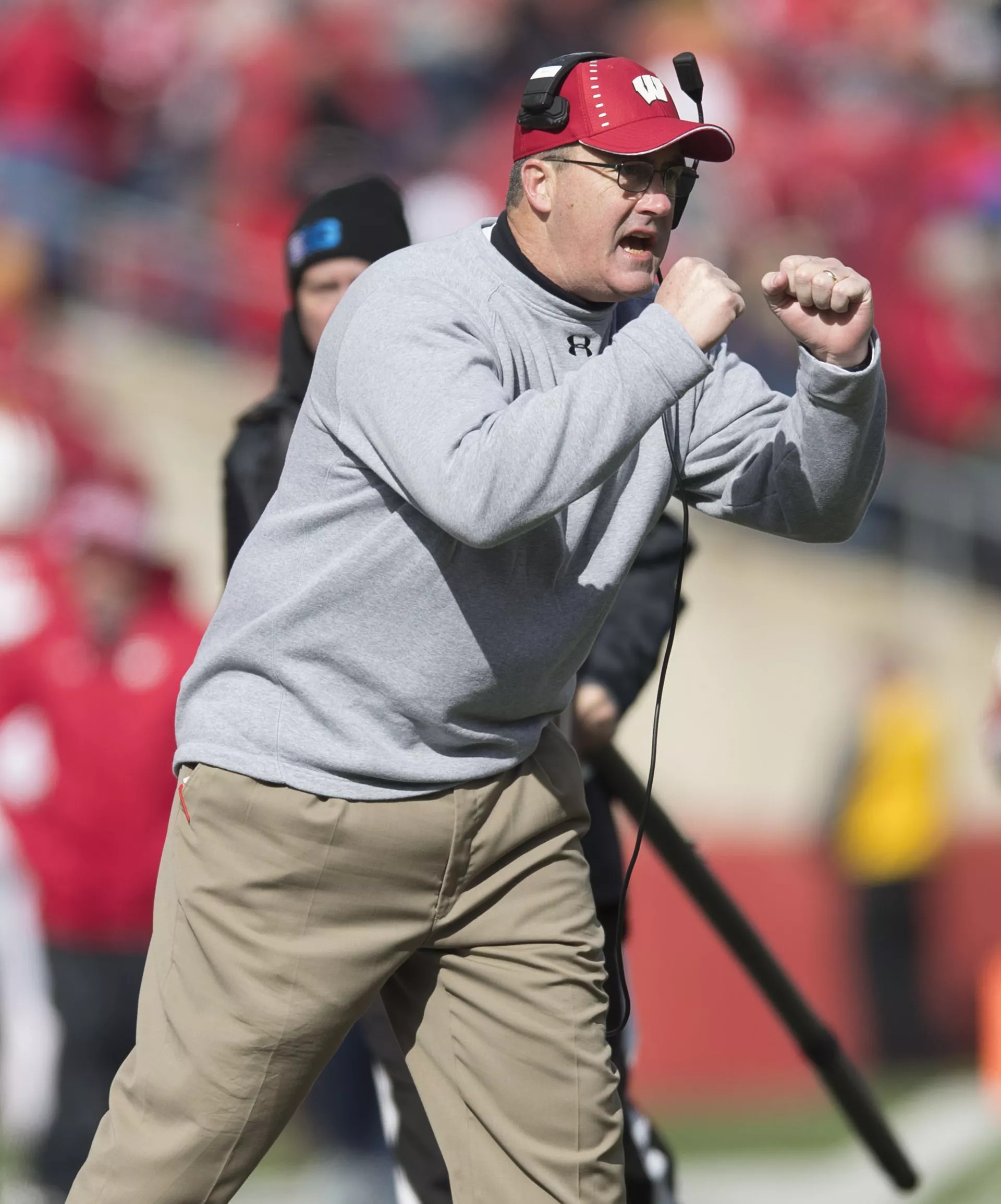 Paul Chryst talks quarterbacks, position switches, Badgers out for