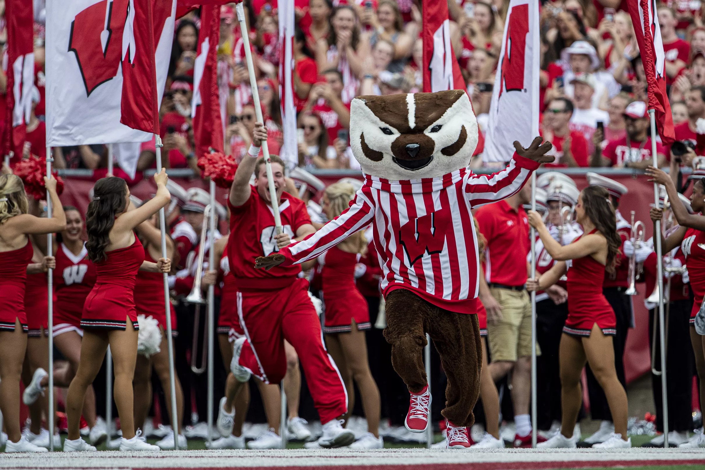 Wisconsin football recruiting big official visitor announced for this