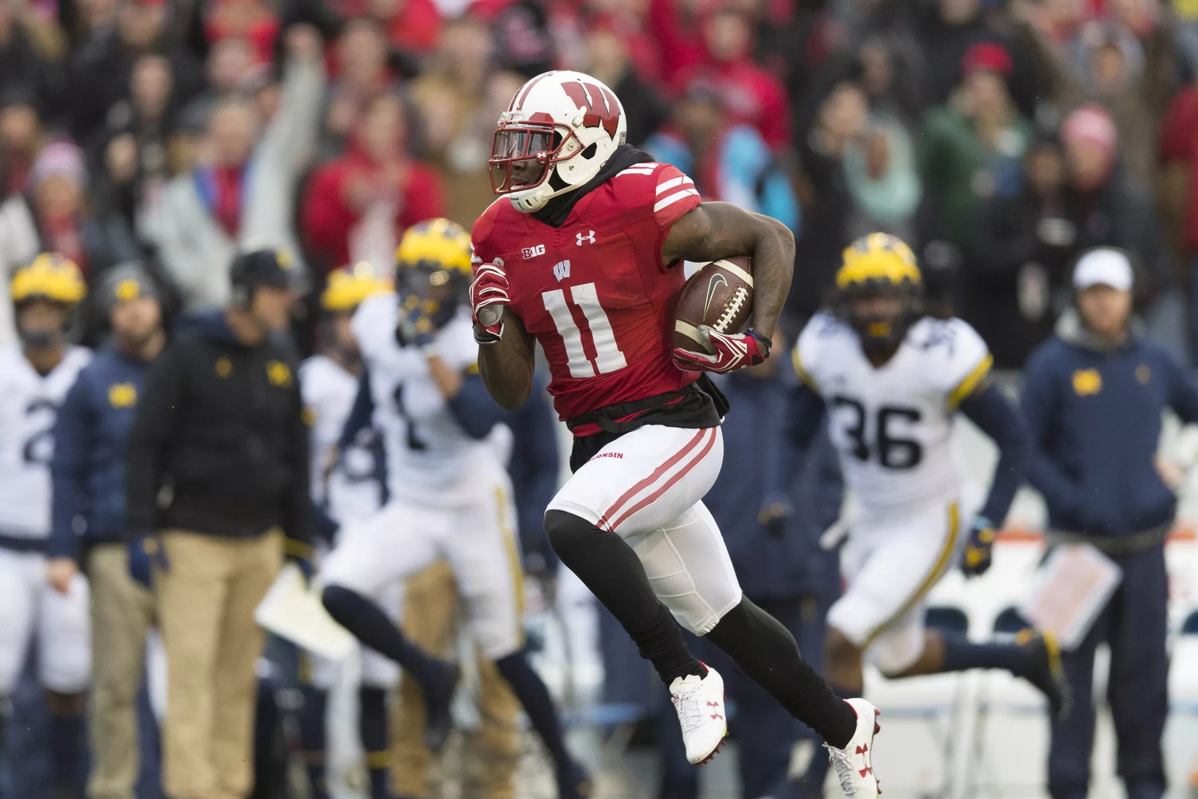 Wisconsin runs away from Michigan in 2410 win