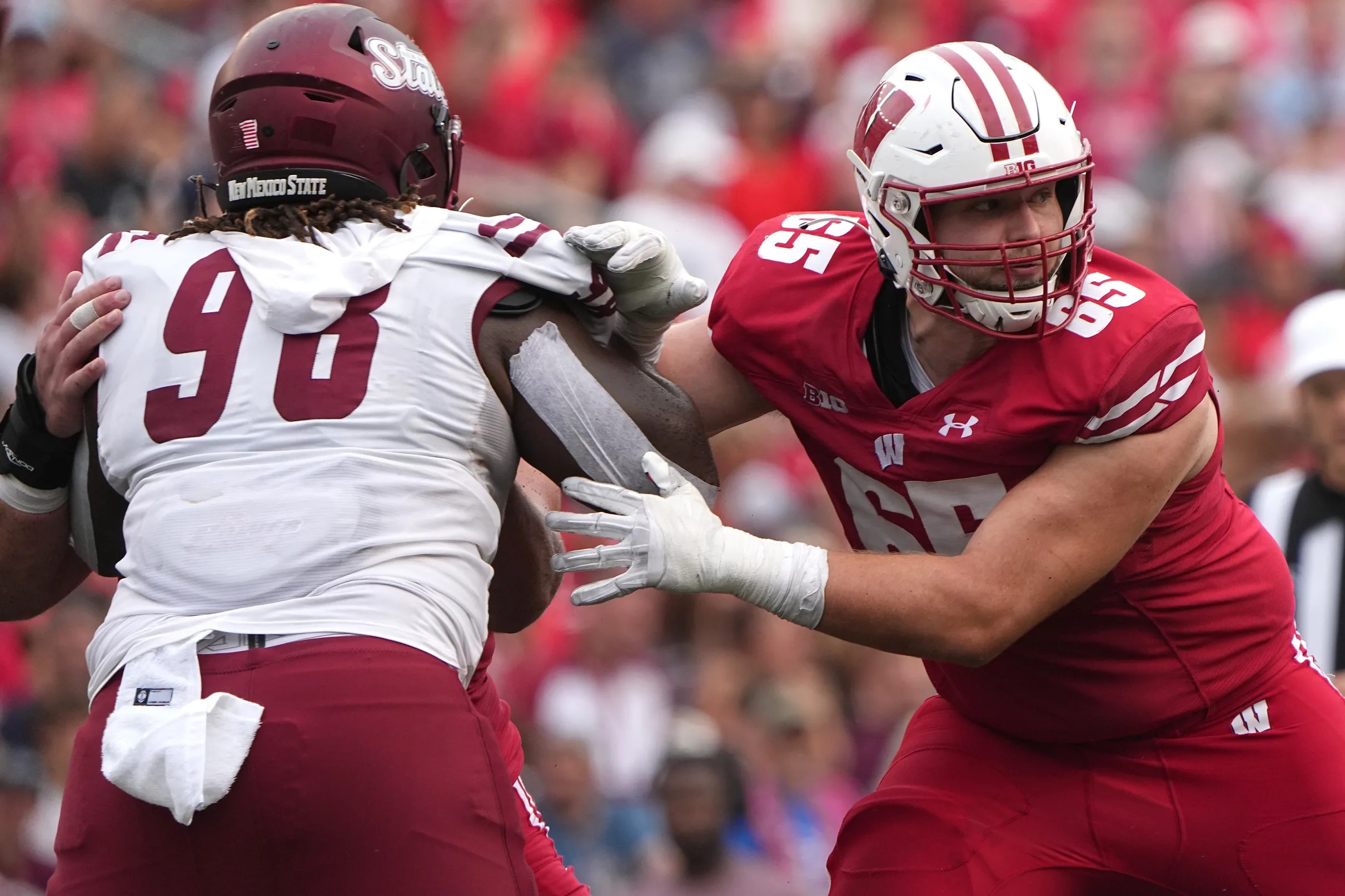 2023 NFL Draft Wisconsin Badgers OL Tyler Beach scouting report