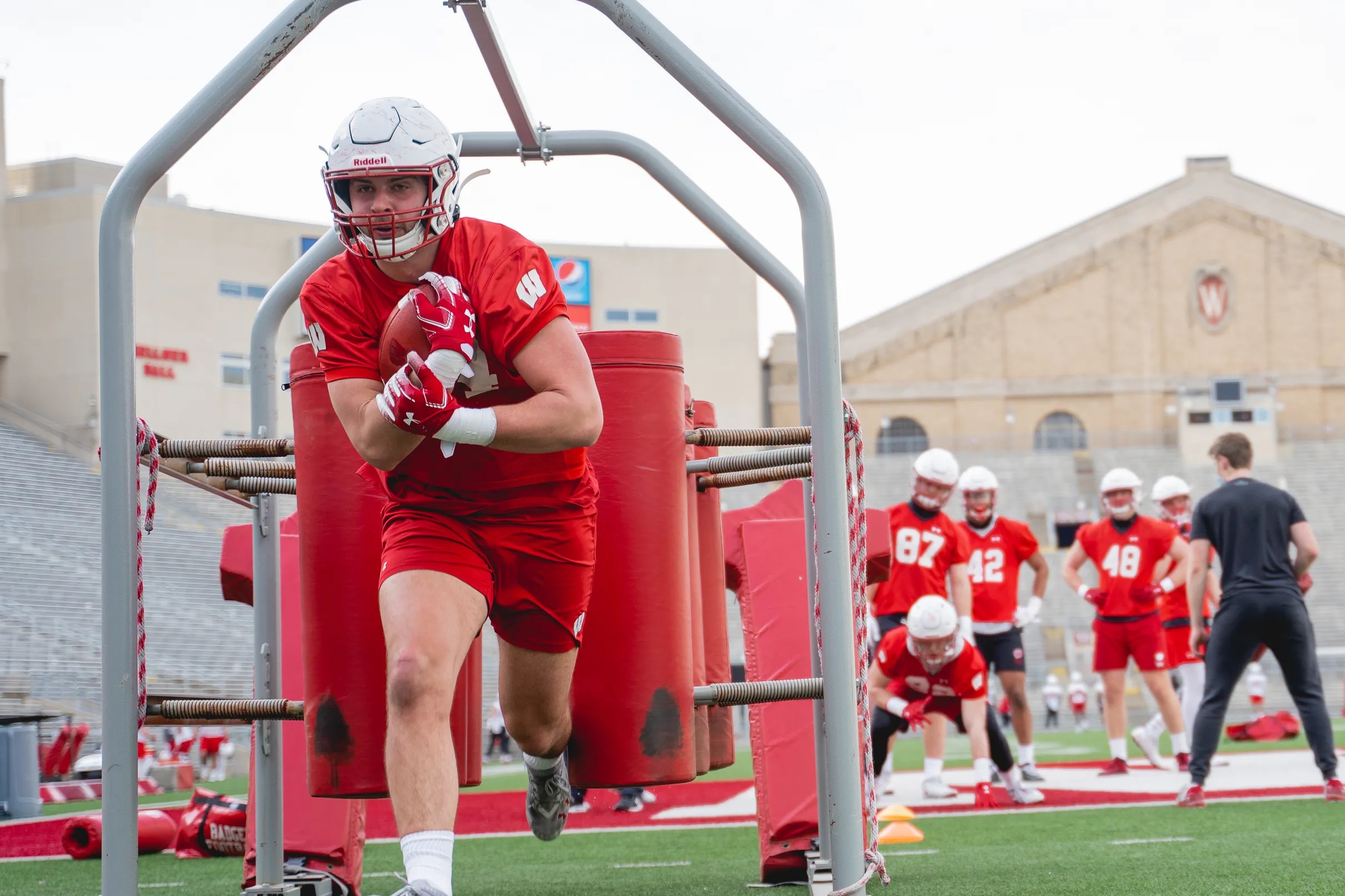 wisconsin-football-2021-spring-roster-released