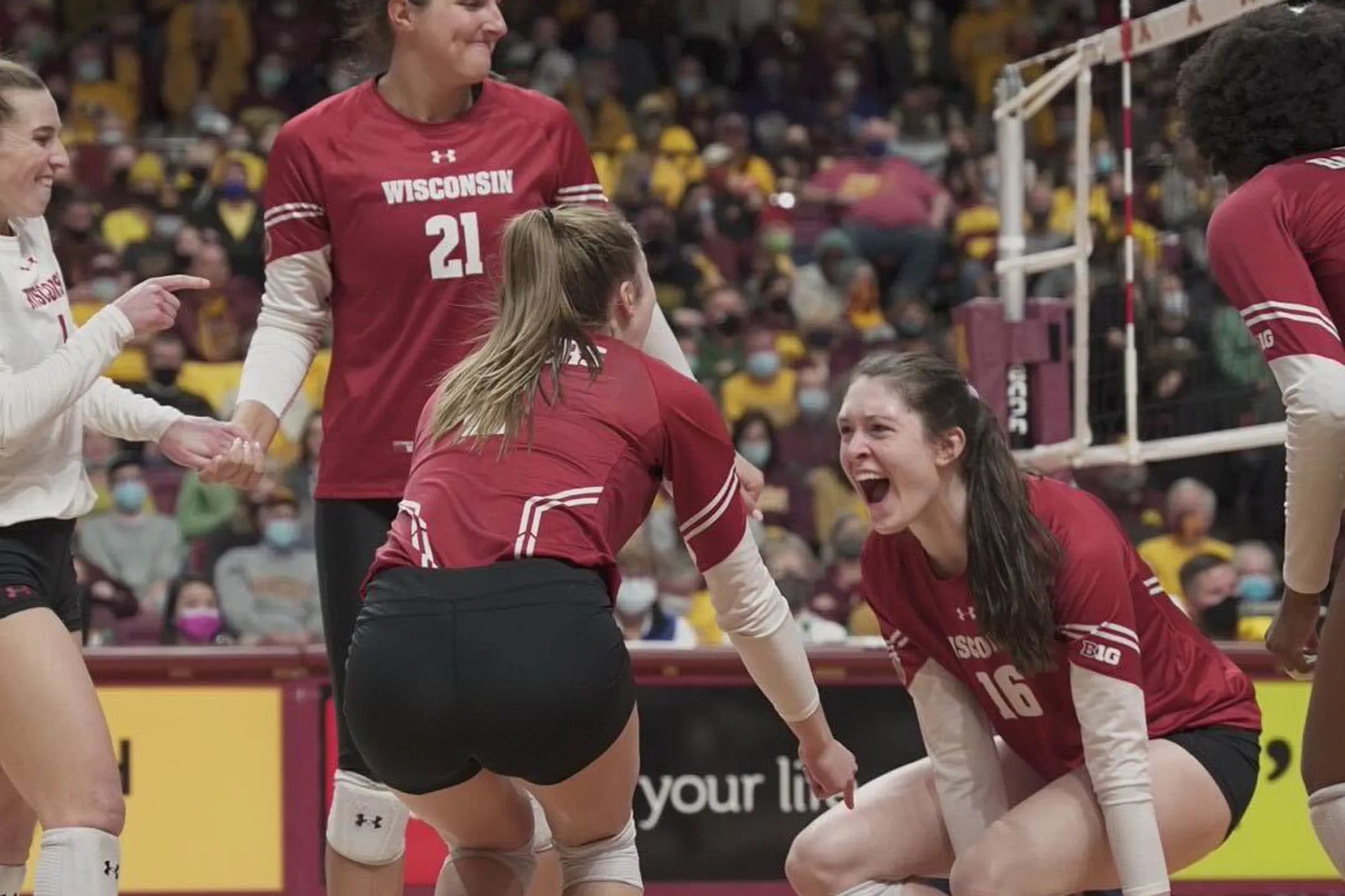 Crisis In Columbus: The Uw Volleyball Leak - pjau18p