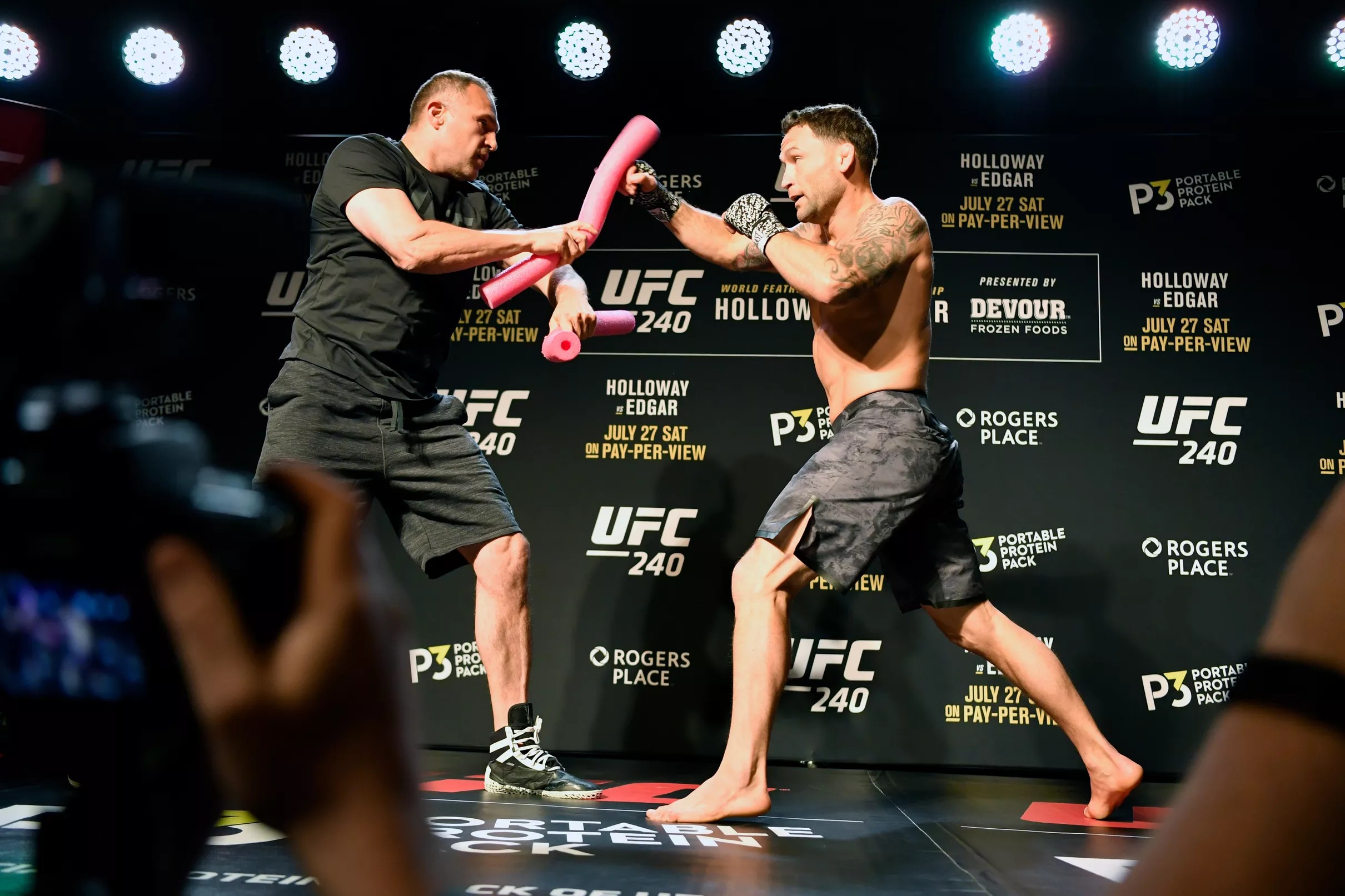 Watch Frankie Edgar’s UFC 240 open workout video.