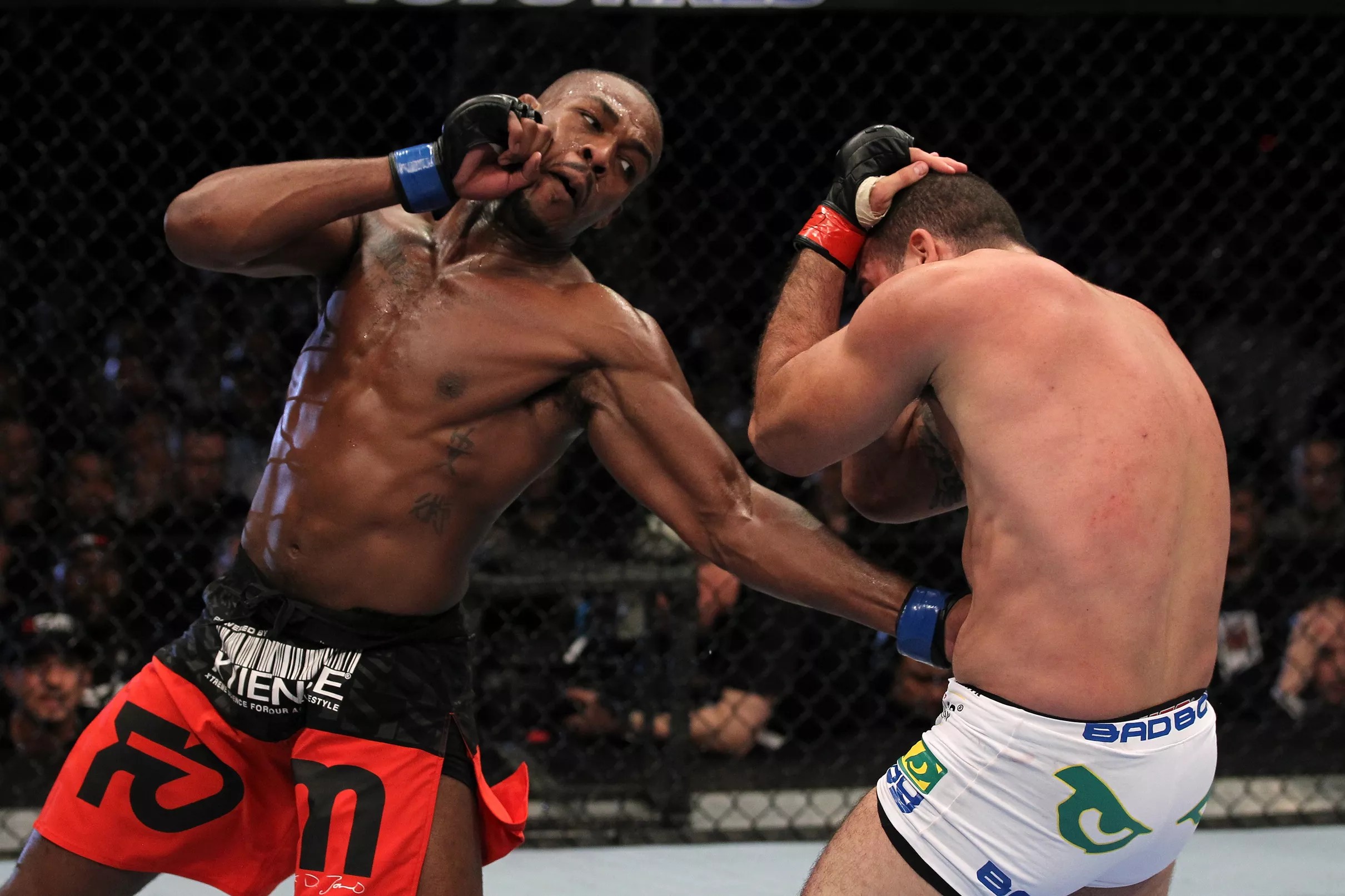 This Day In MMA History Watch Jon Jones Beat Shogun Rua For The LHW