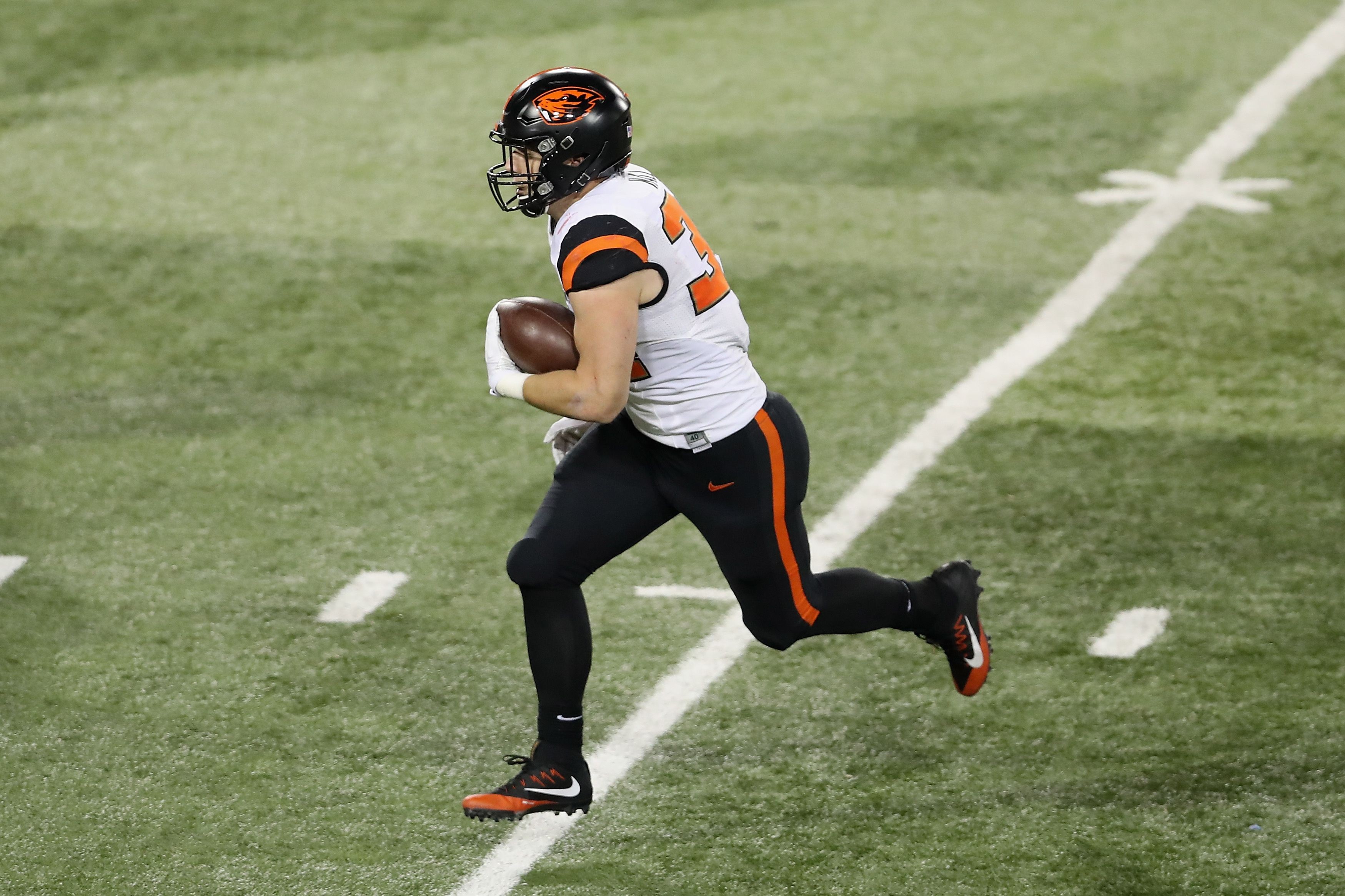 Chicago Bears UDFA Signing Oregon State RB Ryan Nall