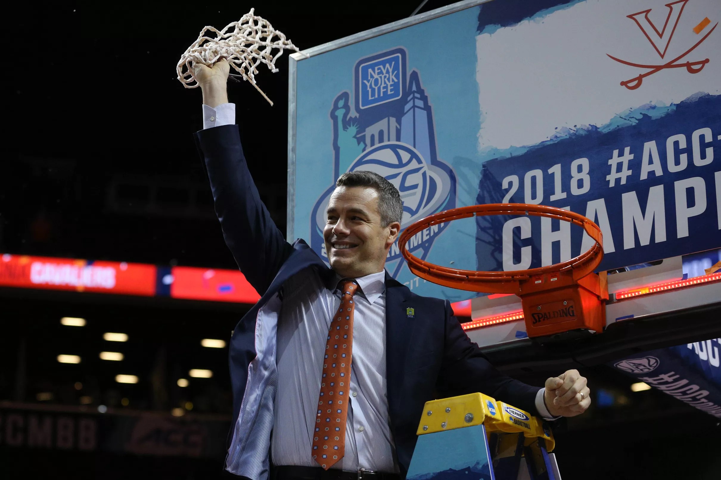 Virginia Basketball’s Tony wins AP Coach of the Year