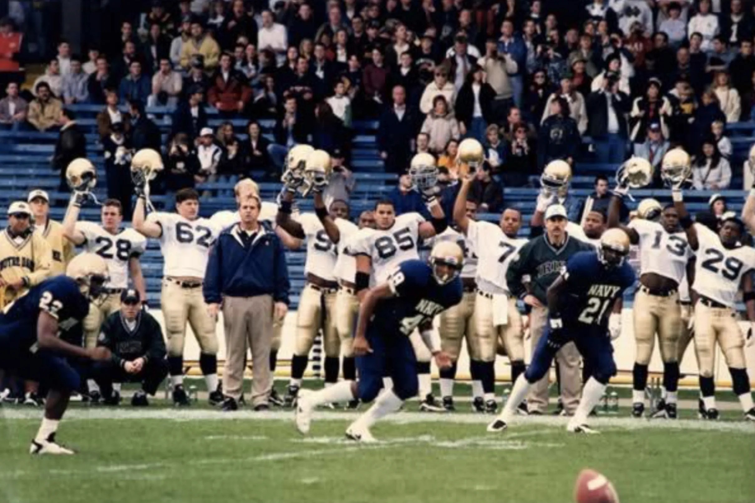 Navy Notre Dame Announce 2023 Dublin Game Extend Football Series To 2032