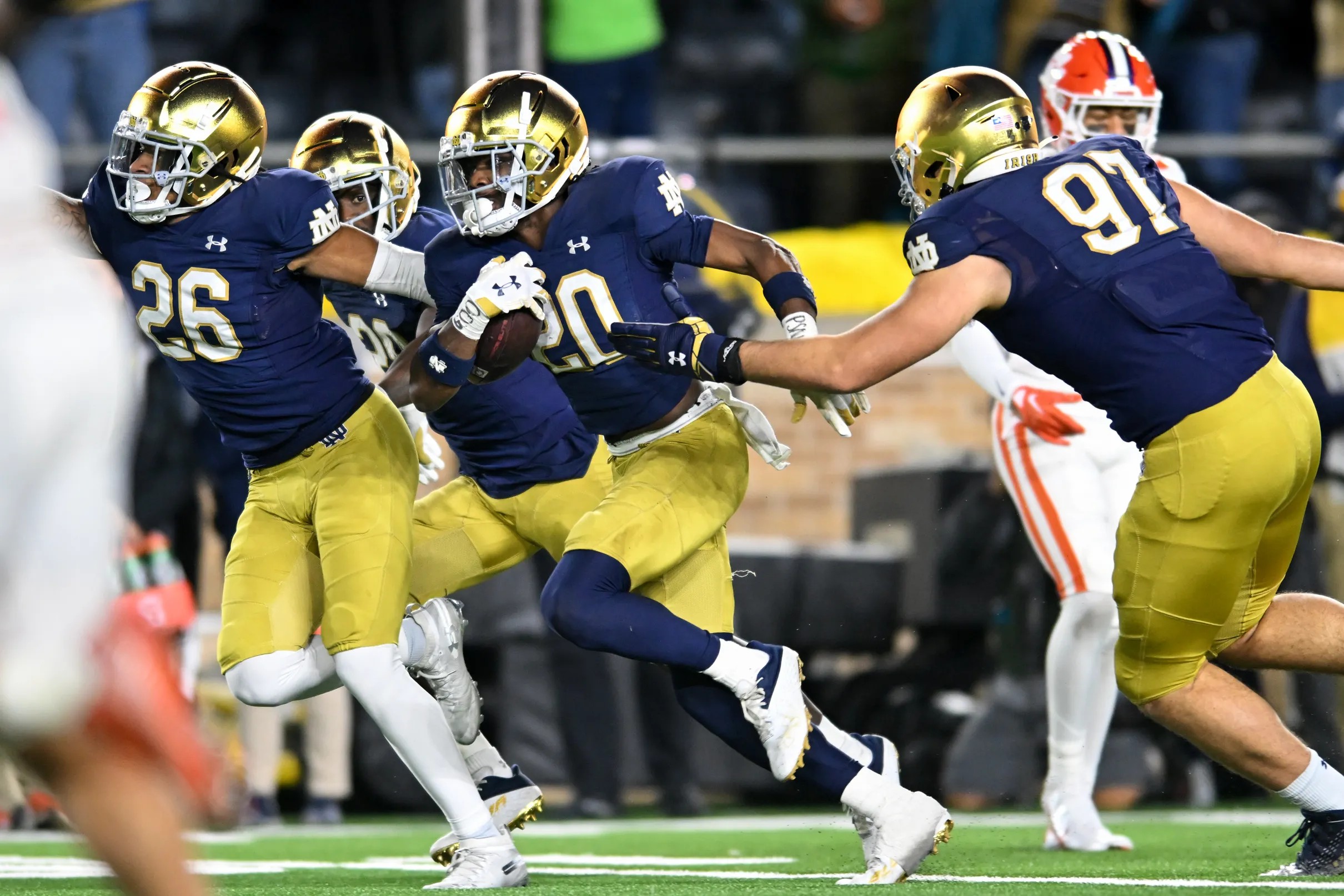 CFB Data Notre Dame 2022 Gator Bowl Preview VS South Carolina