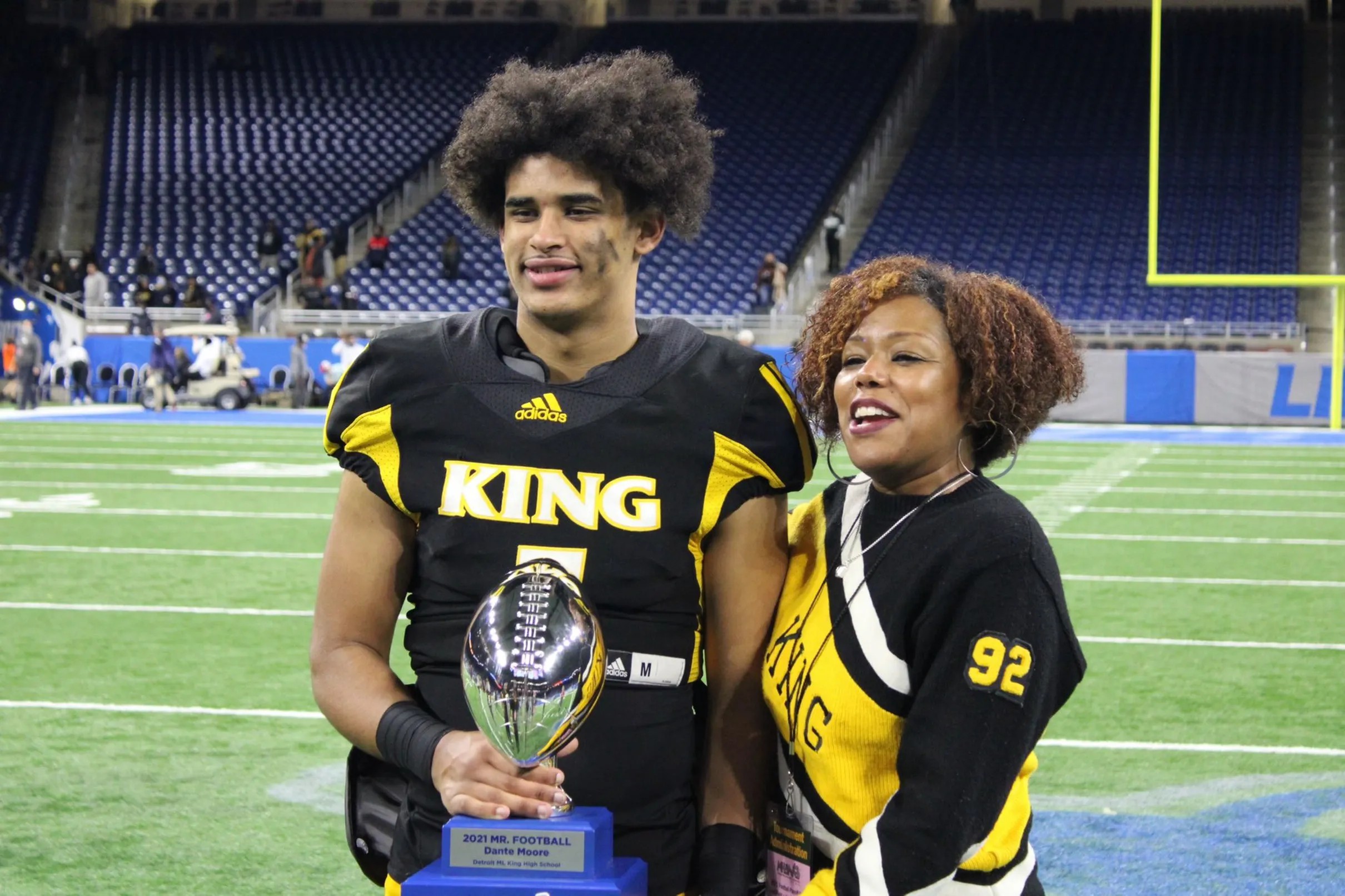 Notre Dame Football Recruiting Which School Is Getting 5 Star 