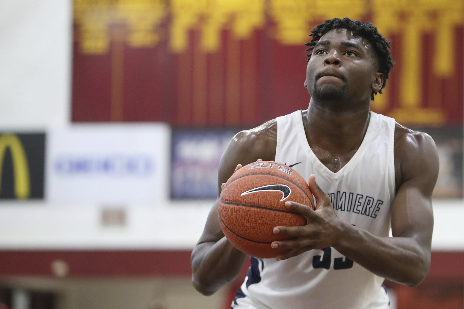 UW’s Isaiah Stewart Selected To Preseason Watch List