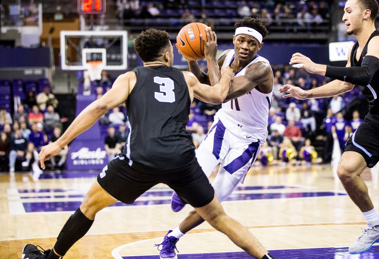 UW Huskies Took A Week Off From Basketball, But They’re Back Monday ...