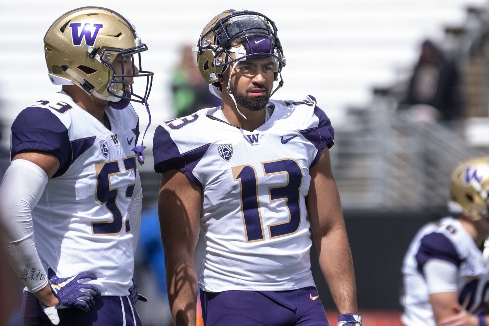 Brandon Wellington takes on challenge of inside linebacker for Huskies