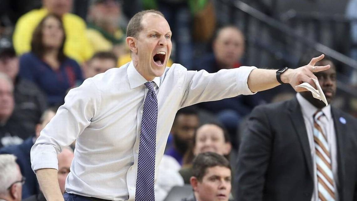 Hopkins leaving? Huskies basketball coach says he's "exceptionally