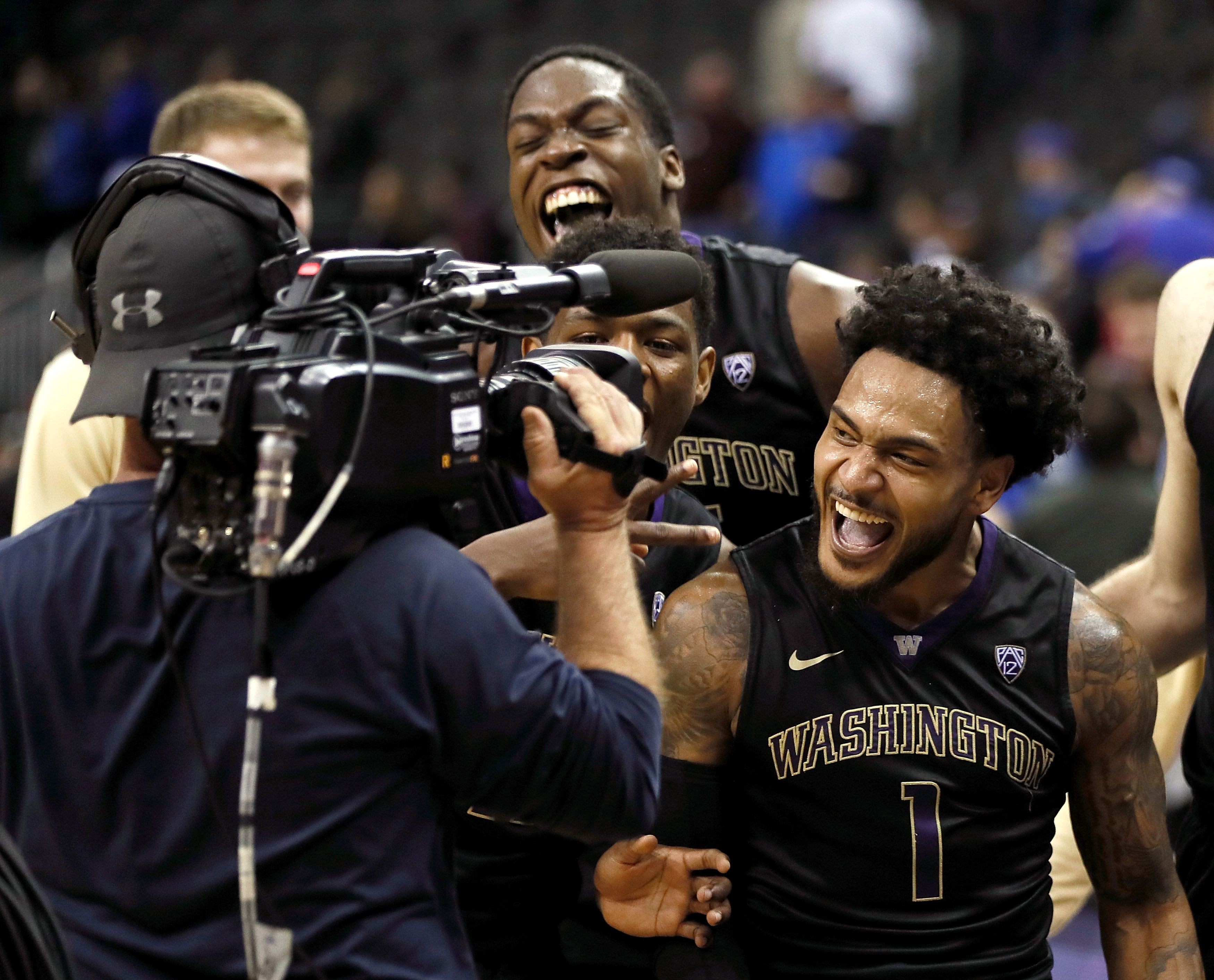 Washington Basketball Is BACK