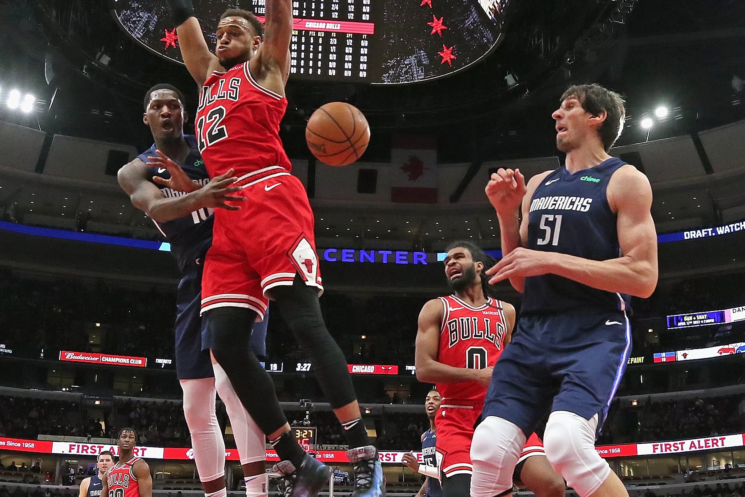 Without Injured Zach LaVine, Bulls Sweat Out 109-107 Win Over Mavs