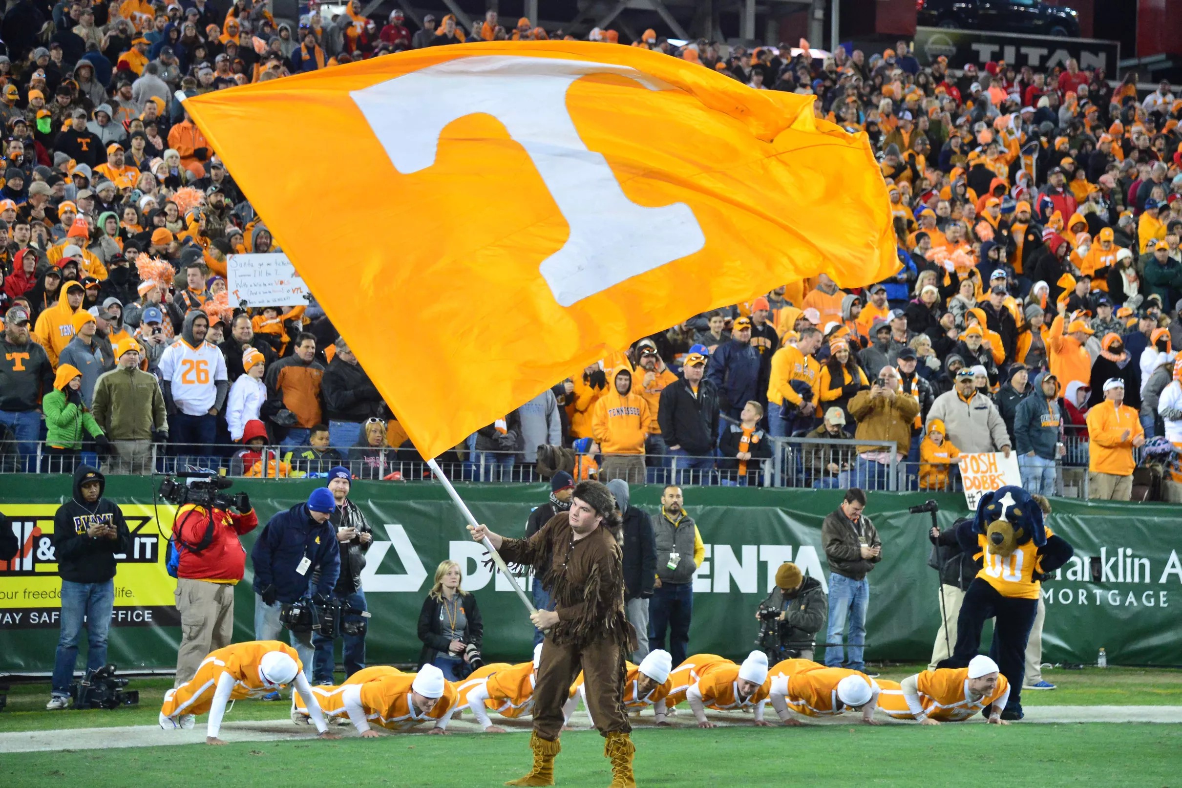 Kansas running back visits Tennessee