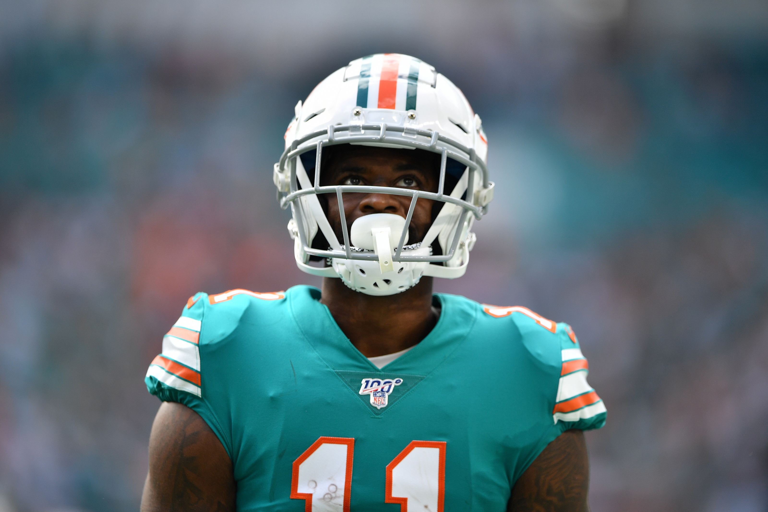 Miami Dolphins could look at strong FA receiver class over draft