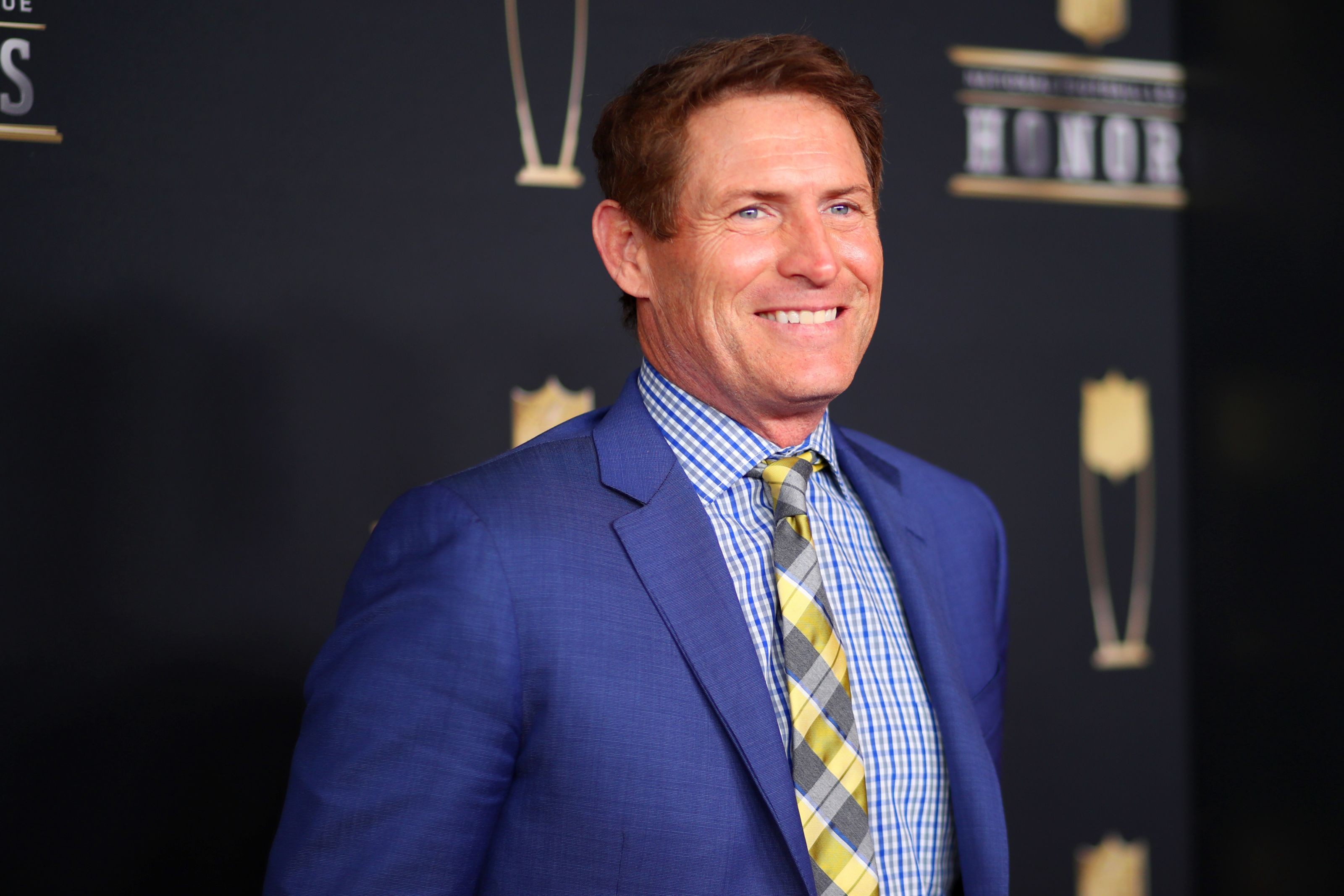 Hall of Fame QB Steve Young takes big shots at Miami Dolphins tanking