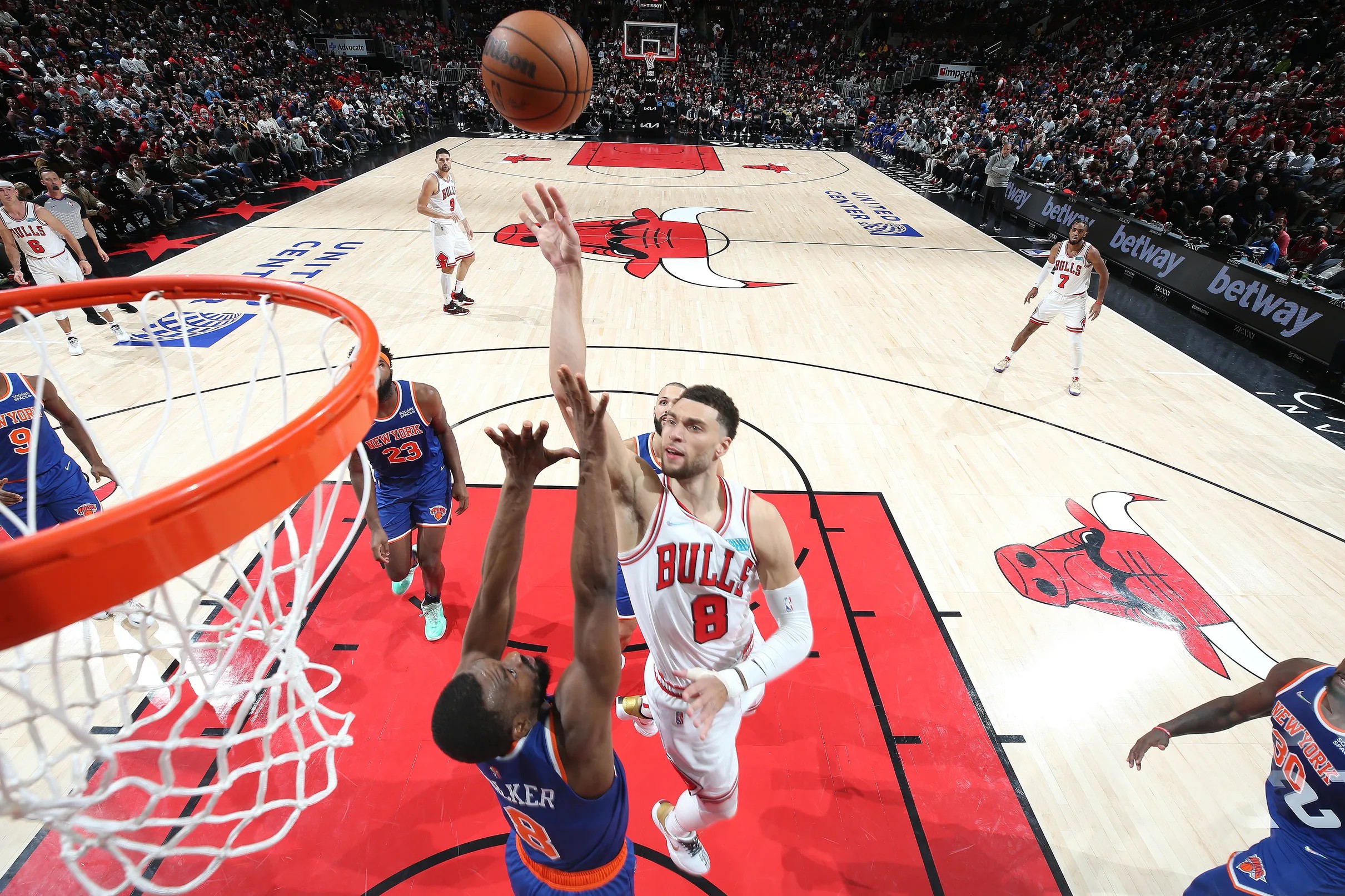 Bulls vs. Knicks final score Chicago’s furious rally falls short in